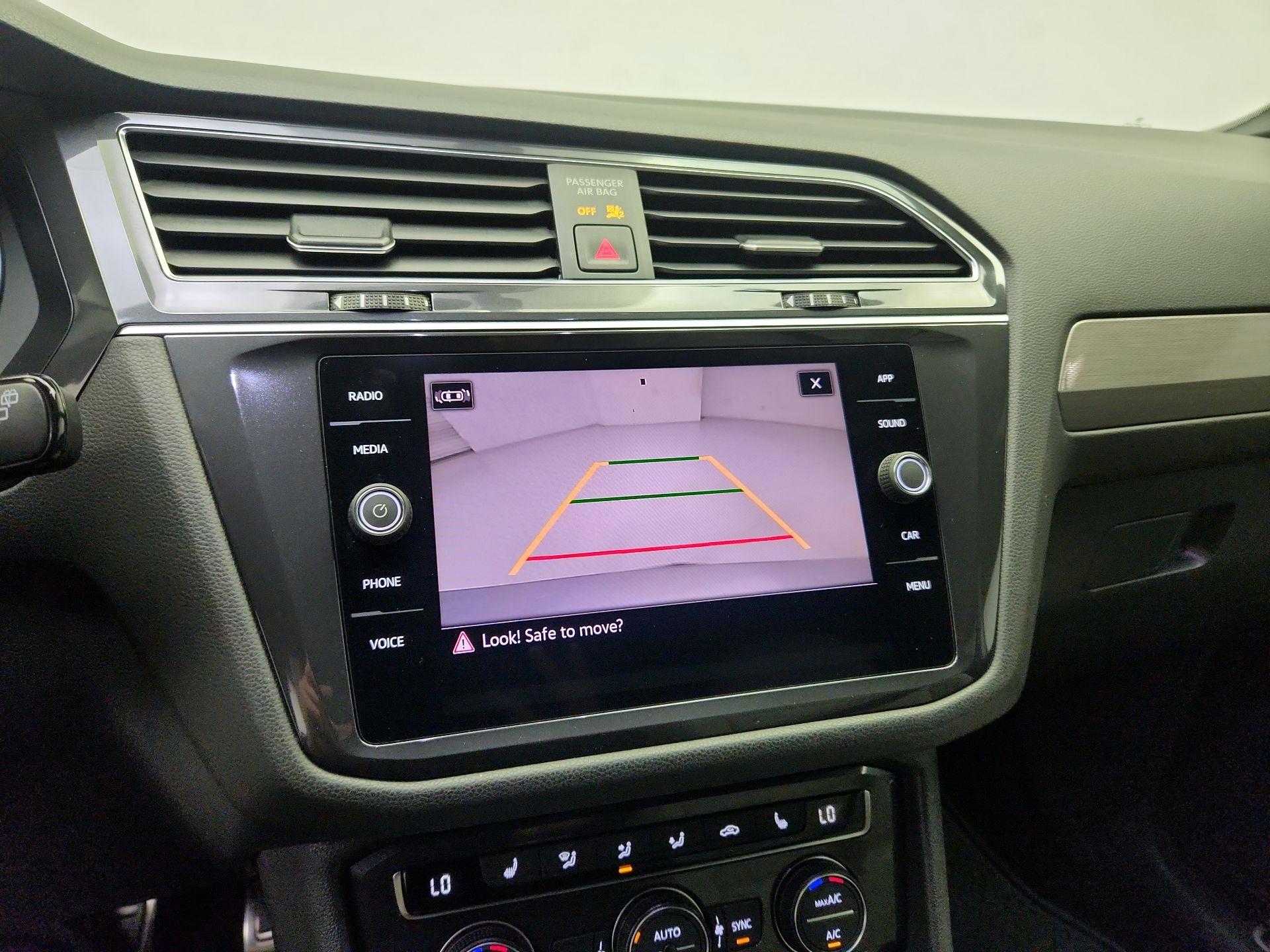 Thumbnail: 2021 Volkswagen Tiguan - 14