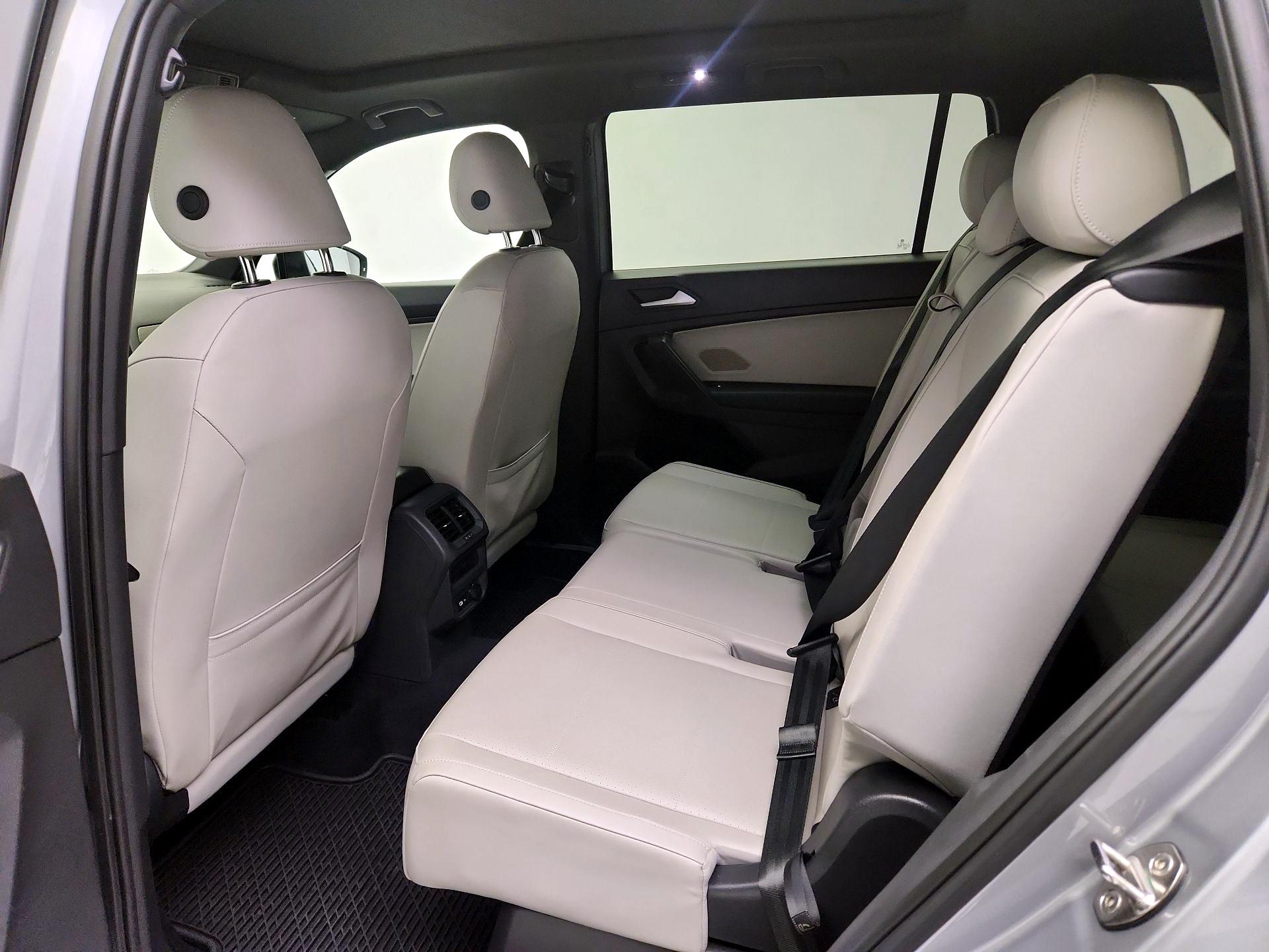 Thumbnail: 2021 Volkswagen Tiguan - 20