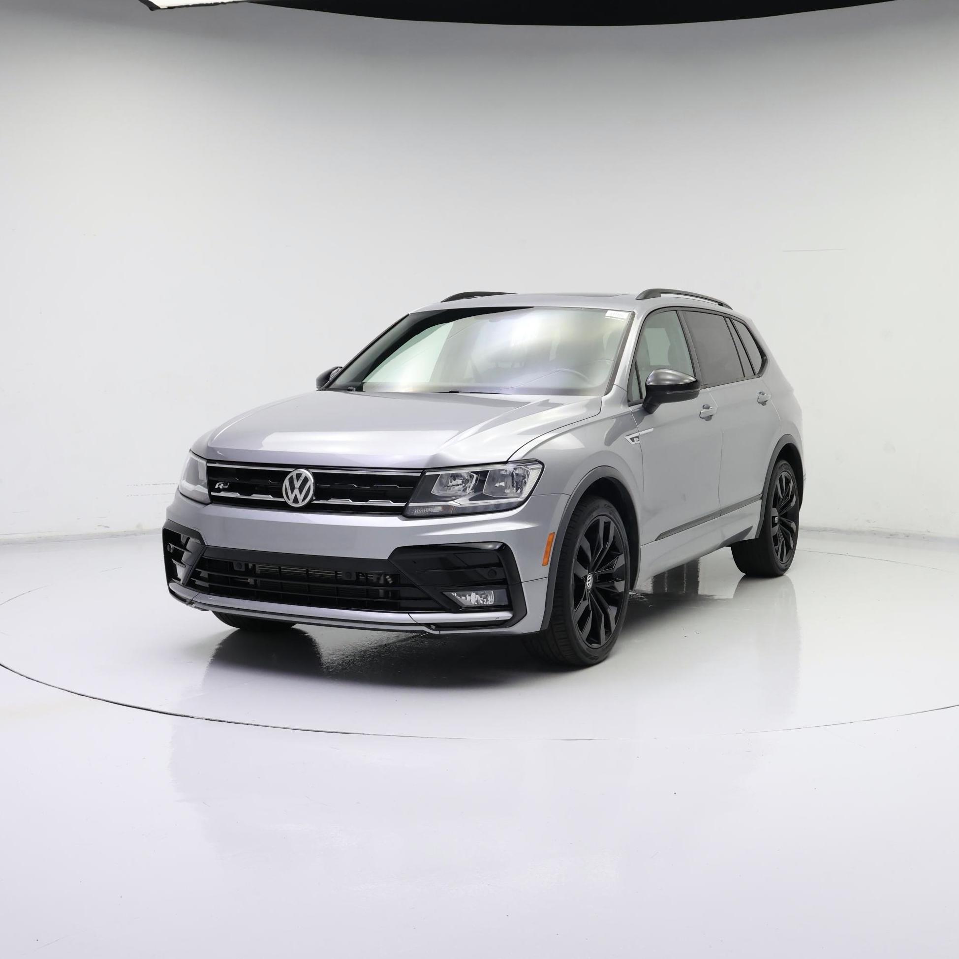 Thumbnail: 2021 Volkswagen Tiguan - 4