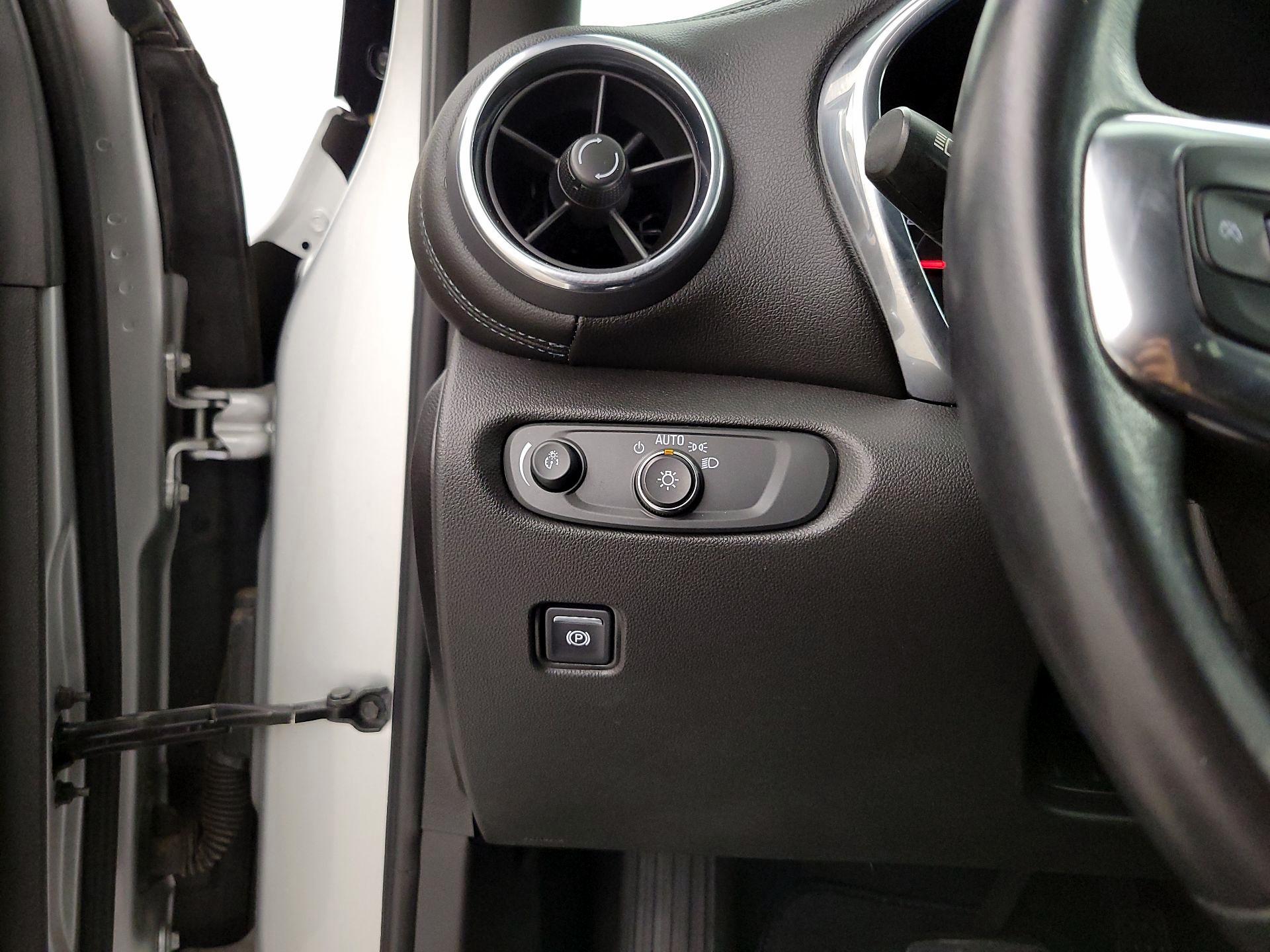 Thumbnail: 2019 Chevrolet Blazer - 13