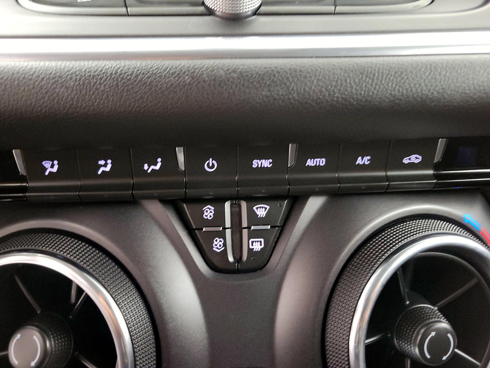 Thumbnail: 2019 Chevrolet Blazer - 16