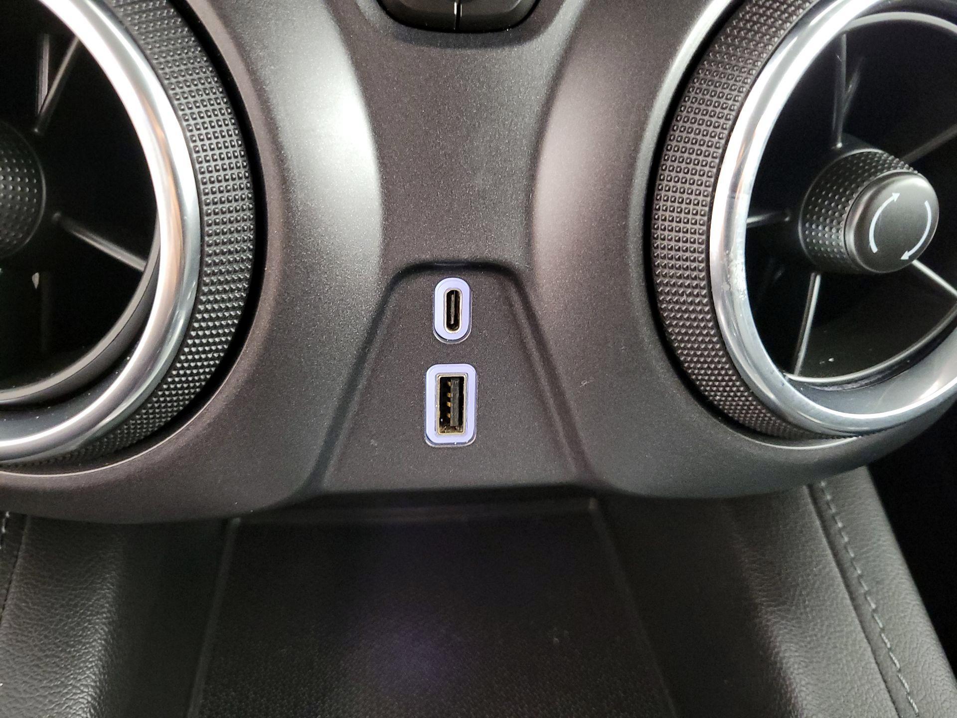 Thumbnail: 2019 Chevrolet Blazer - 18