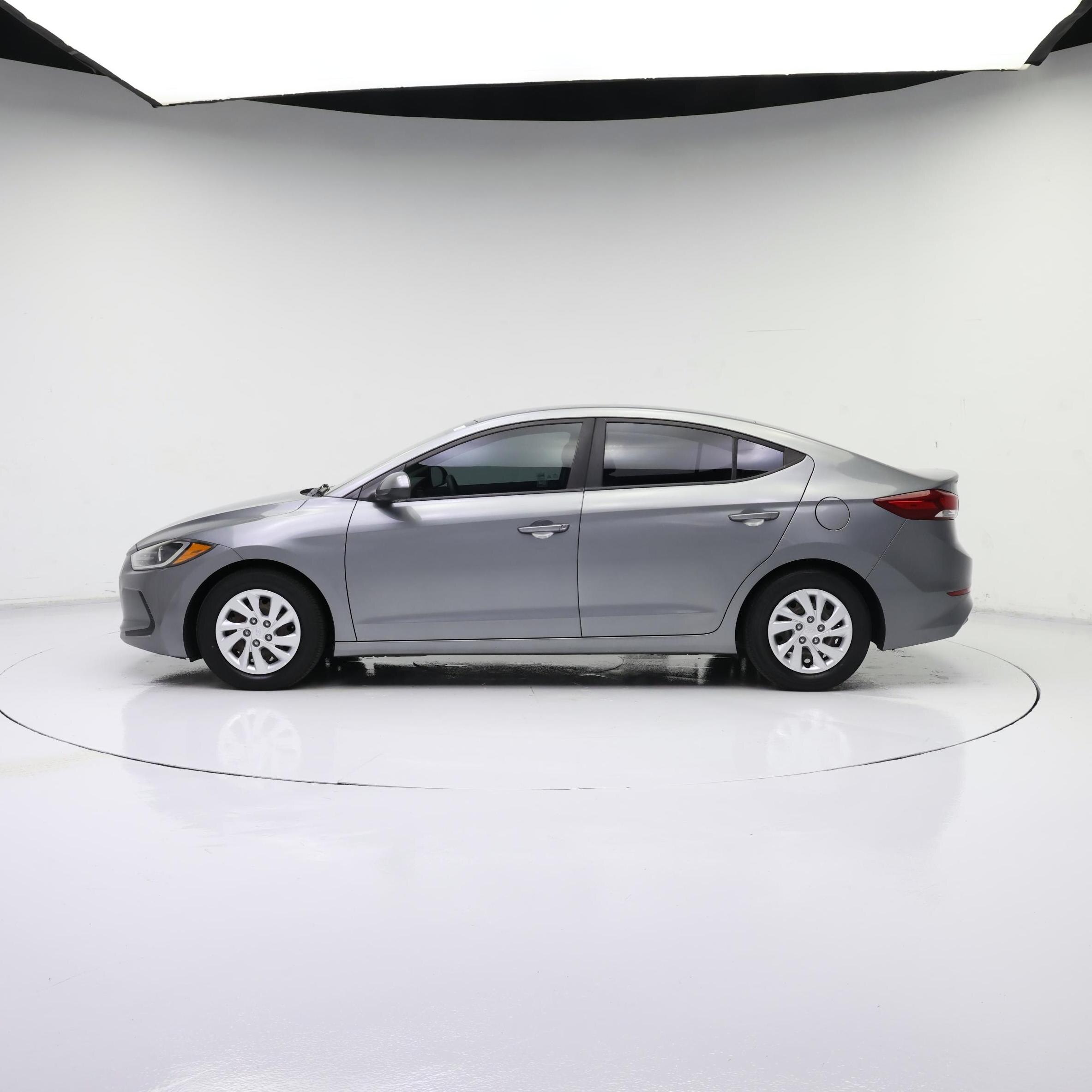 Thumbnail: 2018 Hyundai Elantra - 3