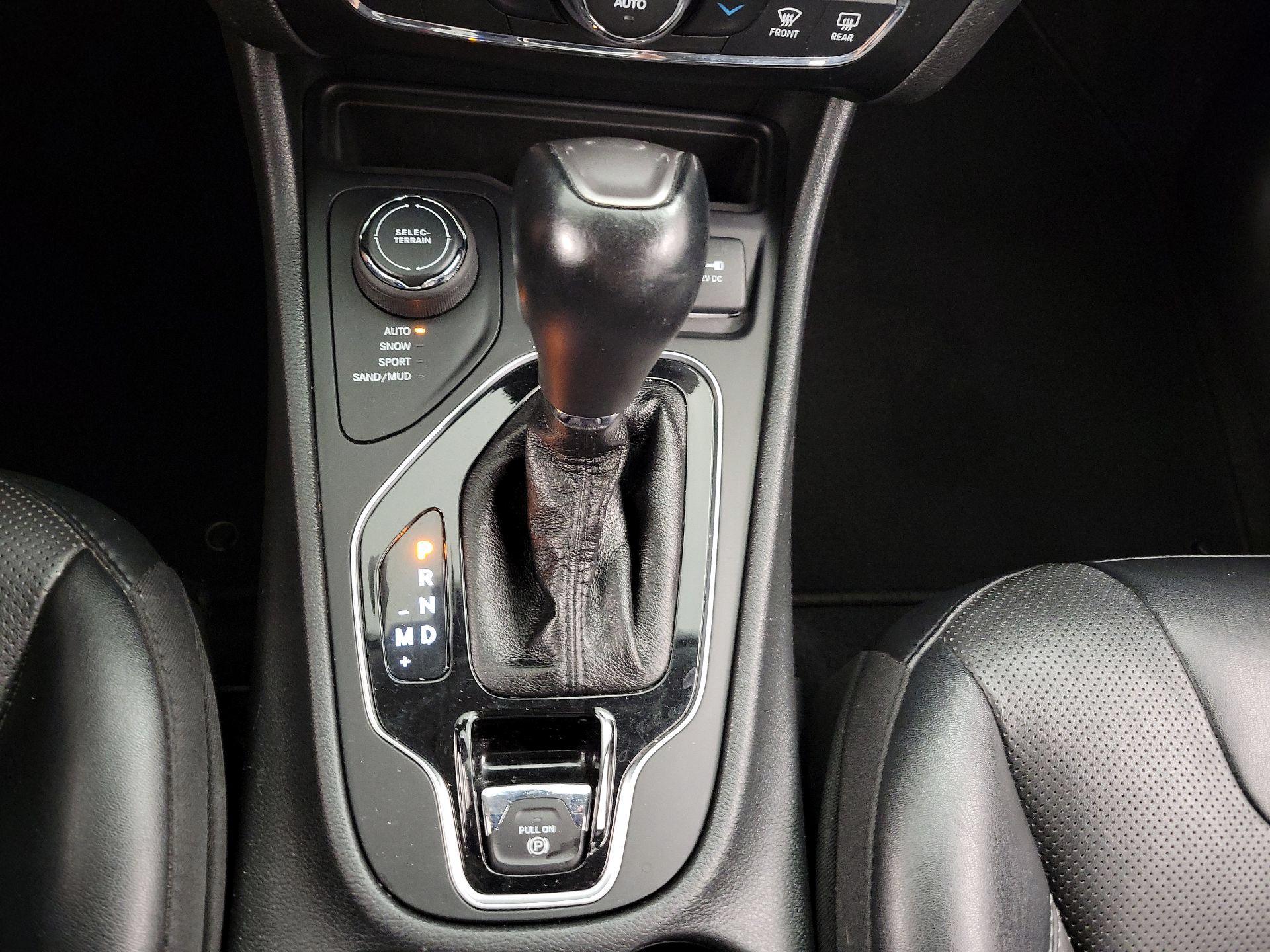 Thumbnail: 2023 Jeep Cherokee - 18