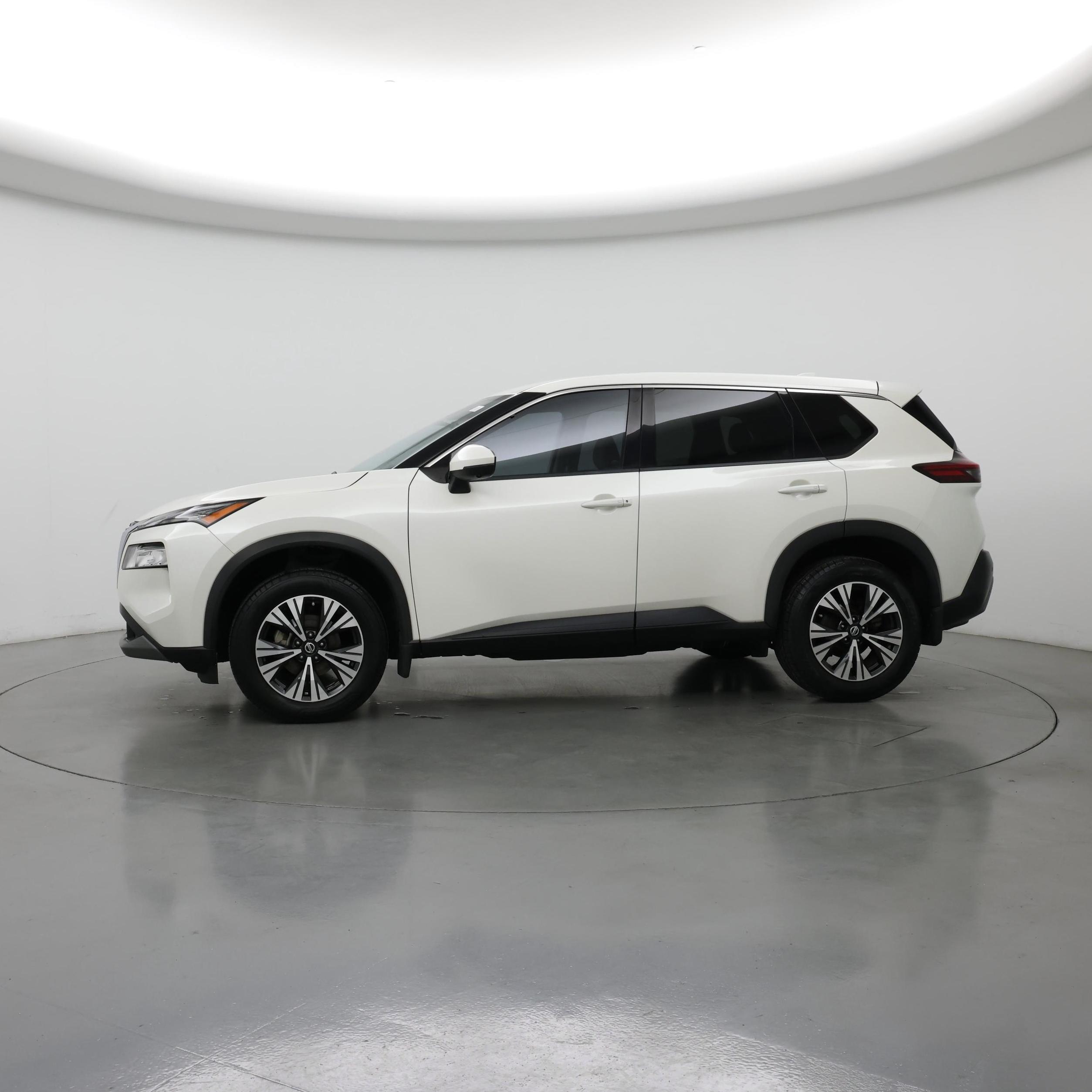 Thumbnail: 2021 Nissan Rogue - 3