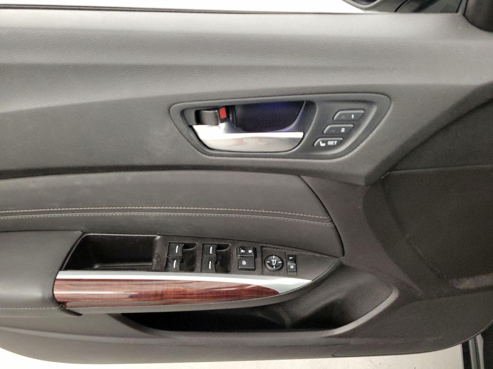 Thumbnail: 2016 Acura TLX - 12