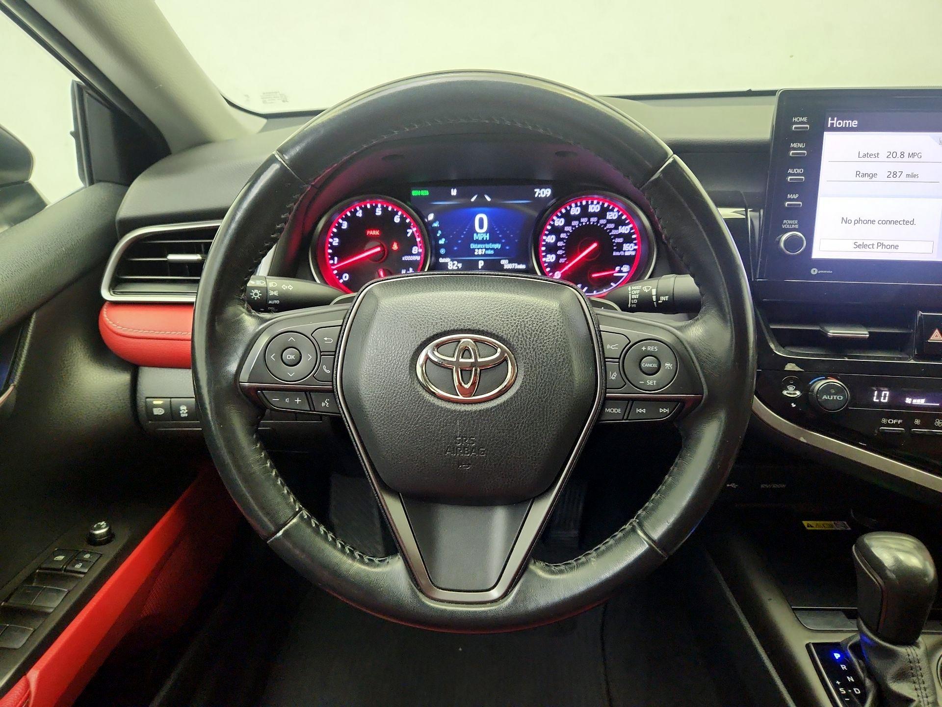 Thumbnail: 2022 Toyota Camry - 10