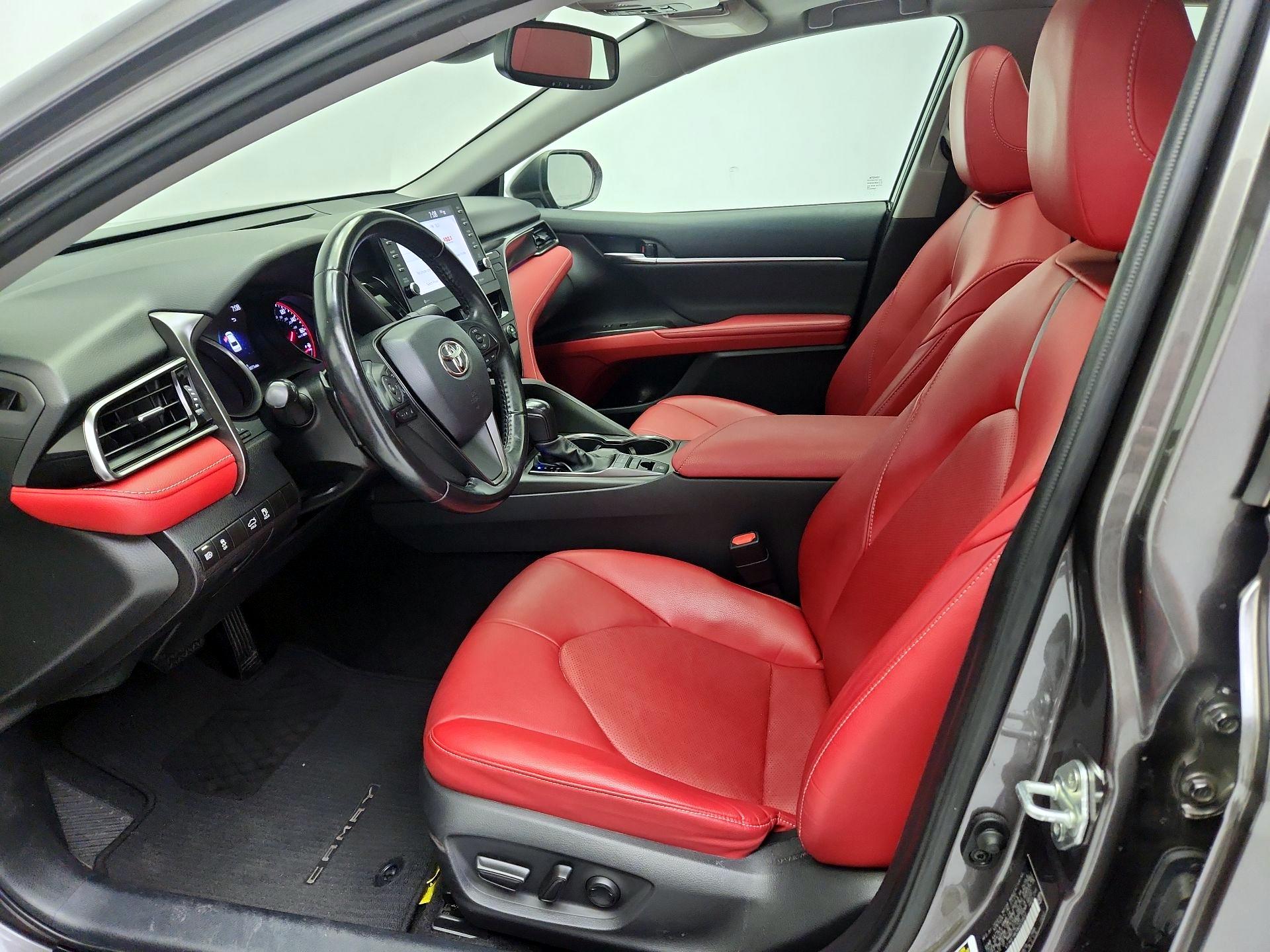 Thumbnail: 2022 Toyota Camry - 11