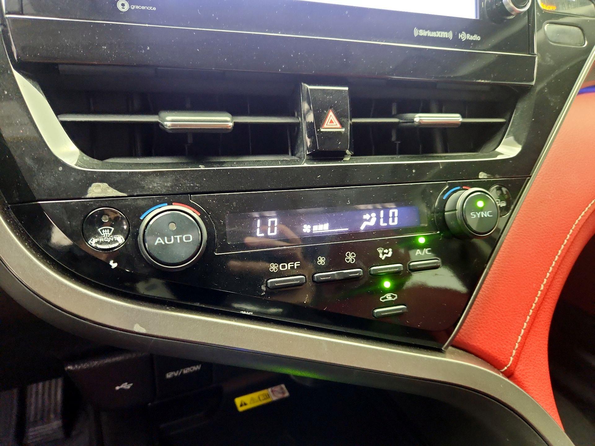 Thumbnail: 2022 Toyota Camry - 16