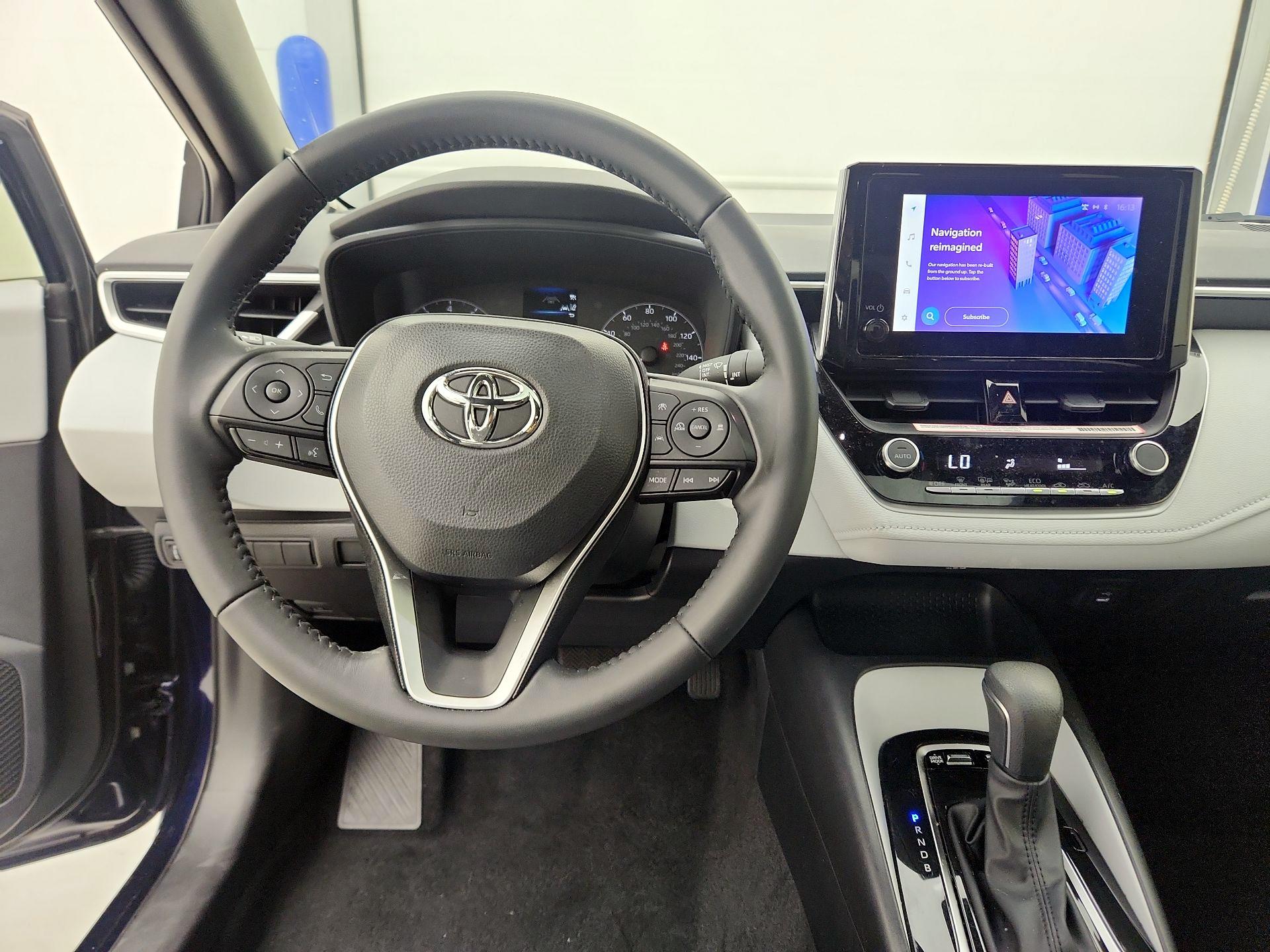Thumbnail: 2023 Toyota Corolla - 10