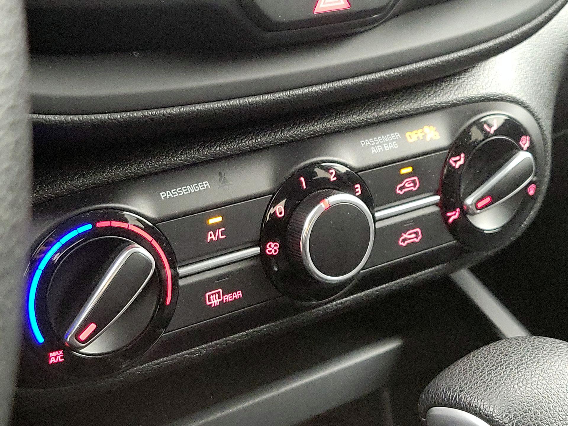 Thumbnail: 2022 Kia Soul - 16