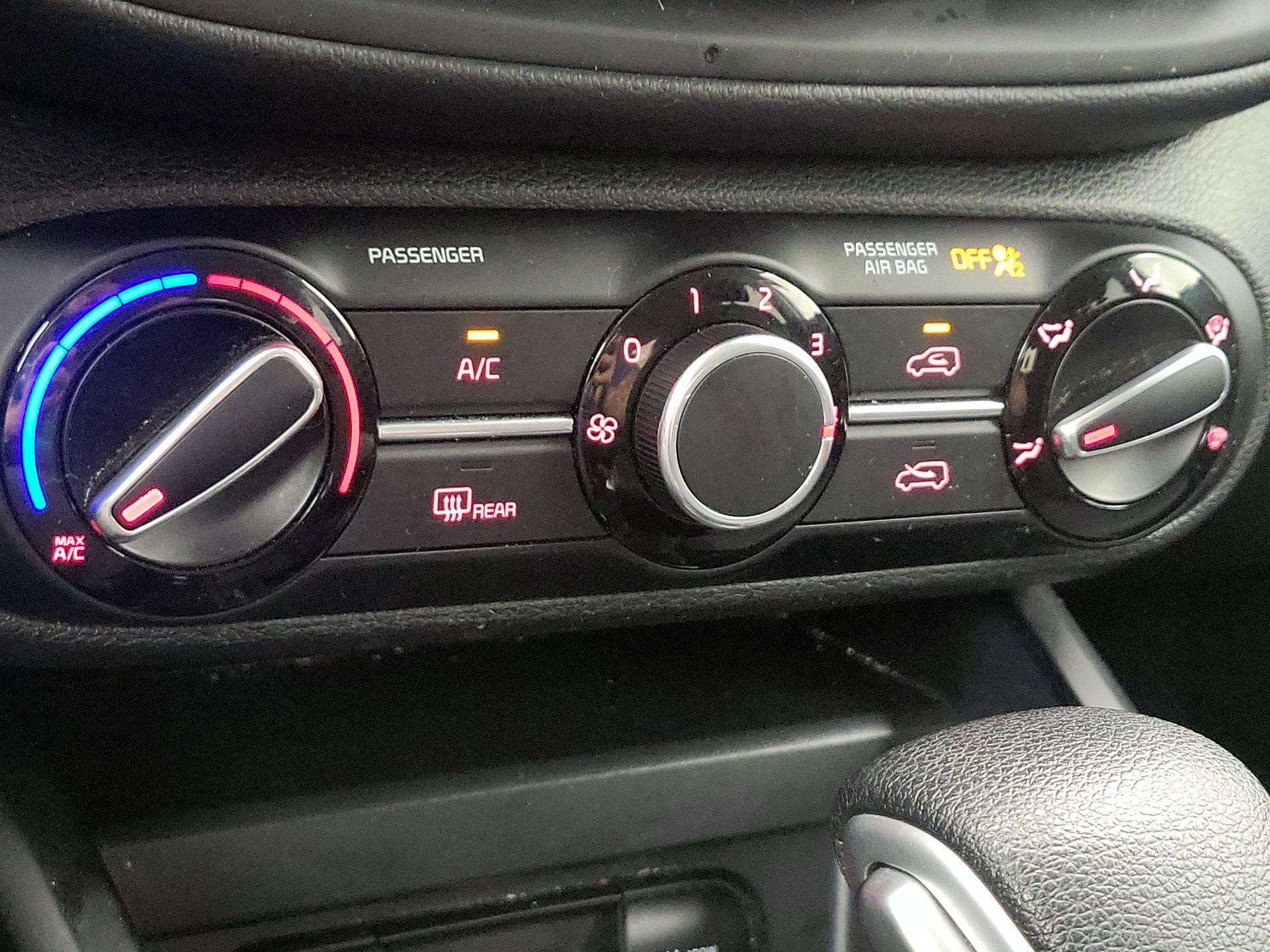 Thumbnail: 2022 Kia Soul - 16