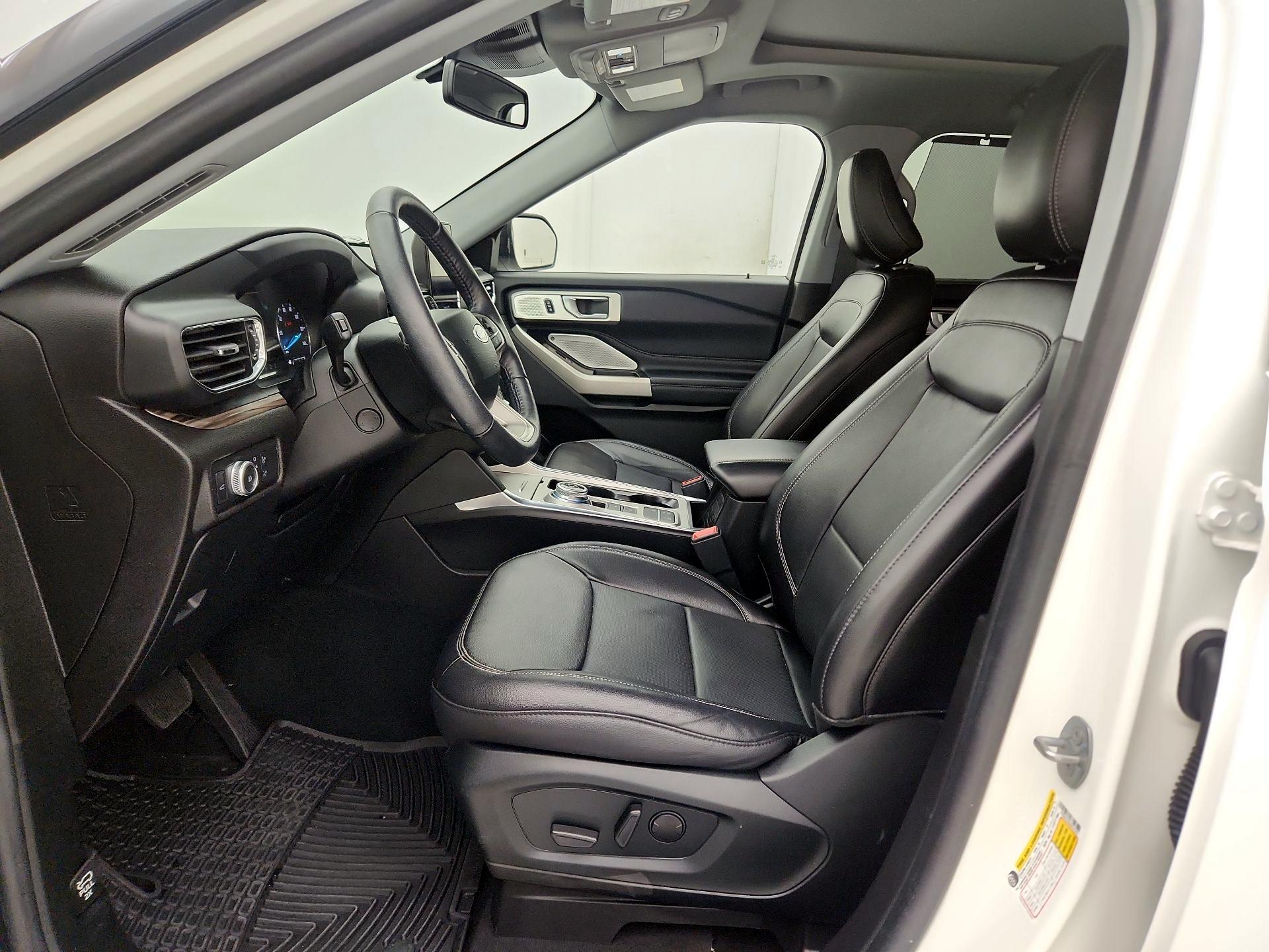 Thumbnail: 2022 Ford Explorer - 11