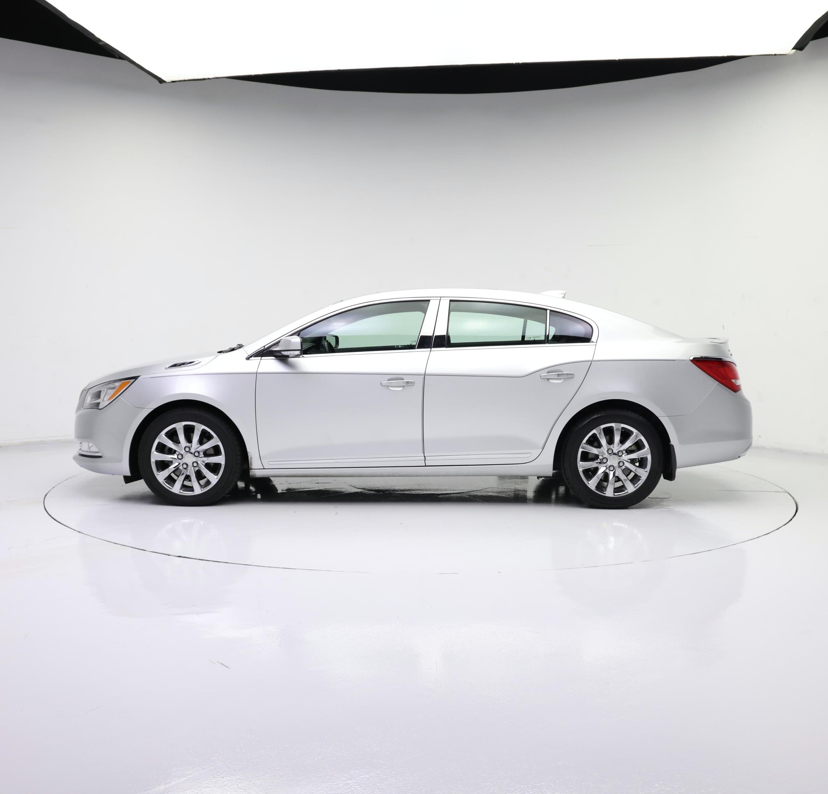 Thumbnail: 2016 Buick LaCrosse - 3