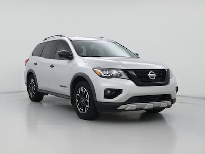Silver 2019 Nissan Pathfinder SL