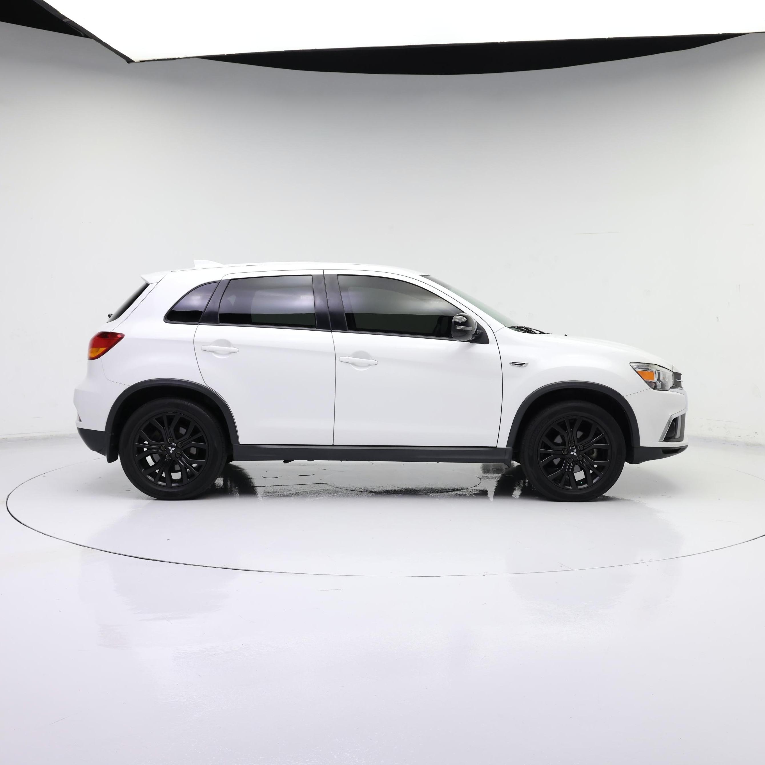 Thumbnail: 2018 Mitsubishi Outlander Sport - 7