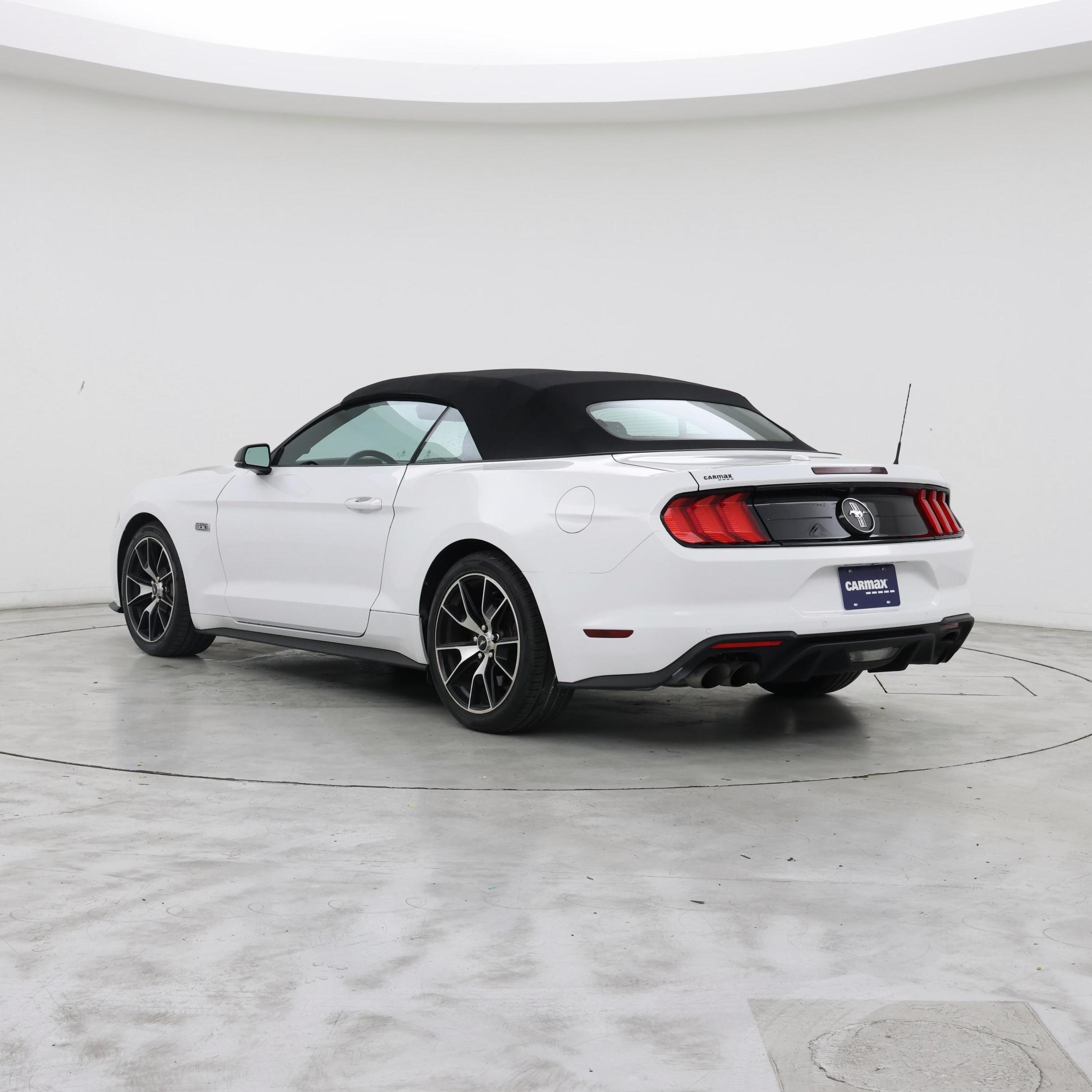 Thumbnail: 2022 Ford Mustang - 2