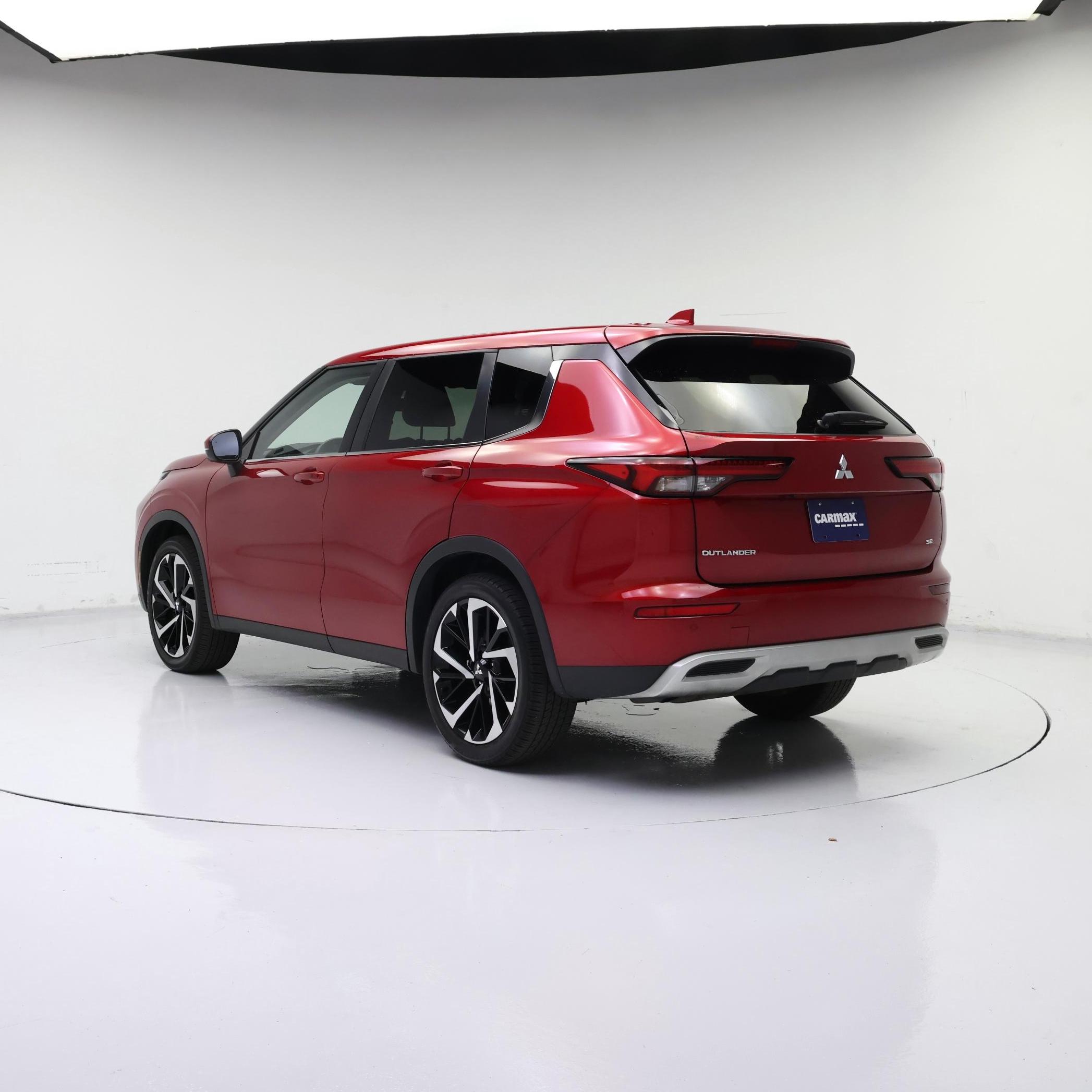 Thumbnail: 2022 Mitsubishi Outlander - 2