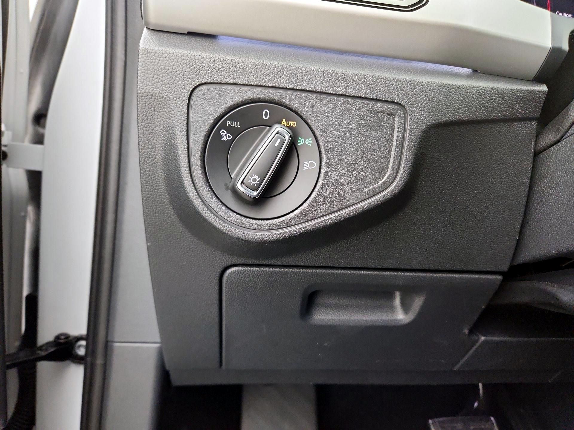 Thumbnail: 2023 Volkswagen Atlas - 13