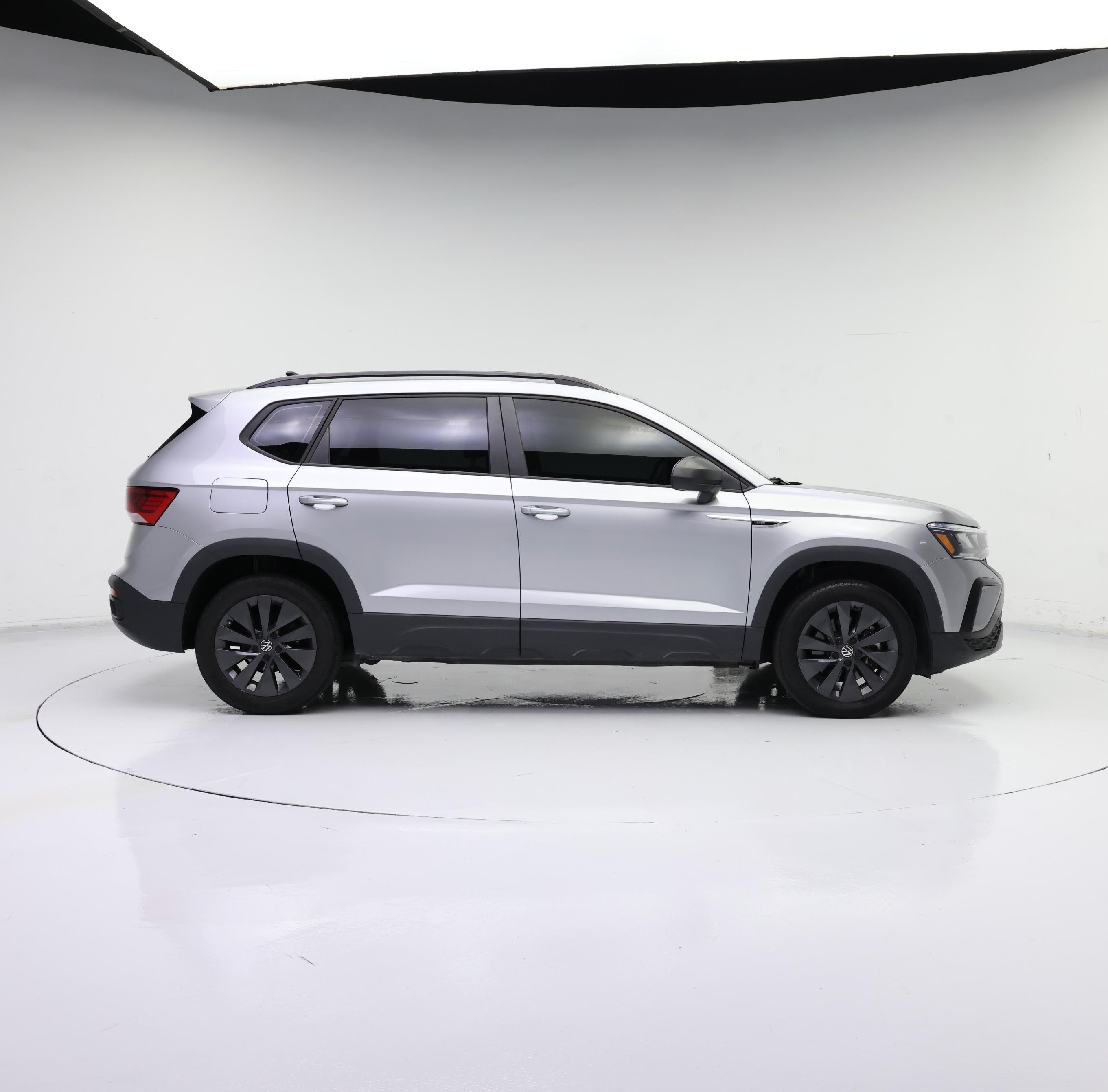 Thumbnail: 2023 Volkswagen Taos - 7