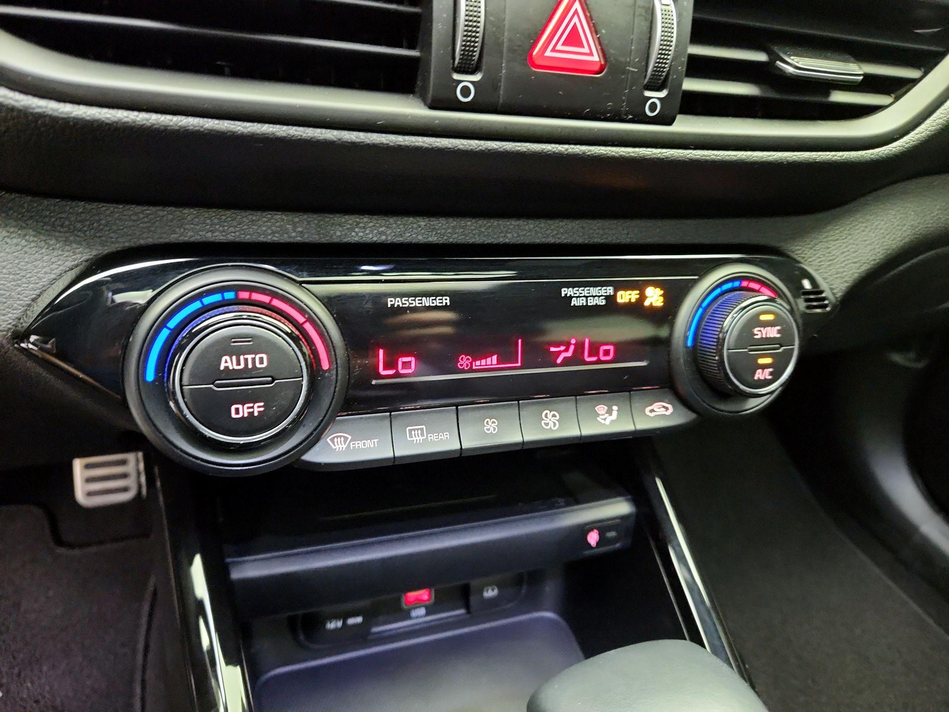 Thumbnail: 2024 Kia Forte - 17