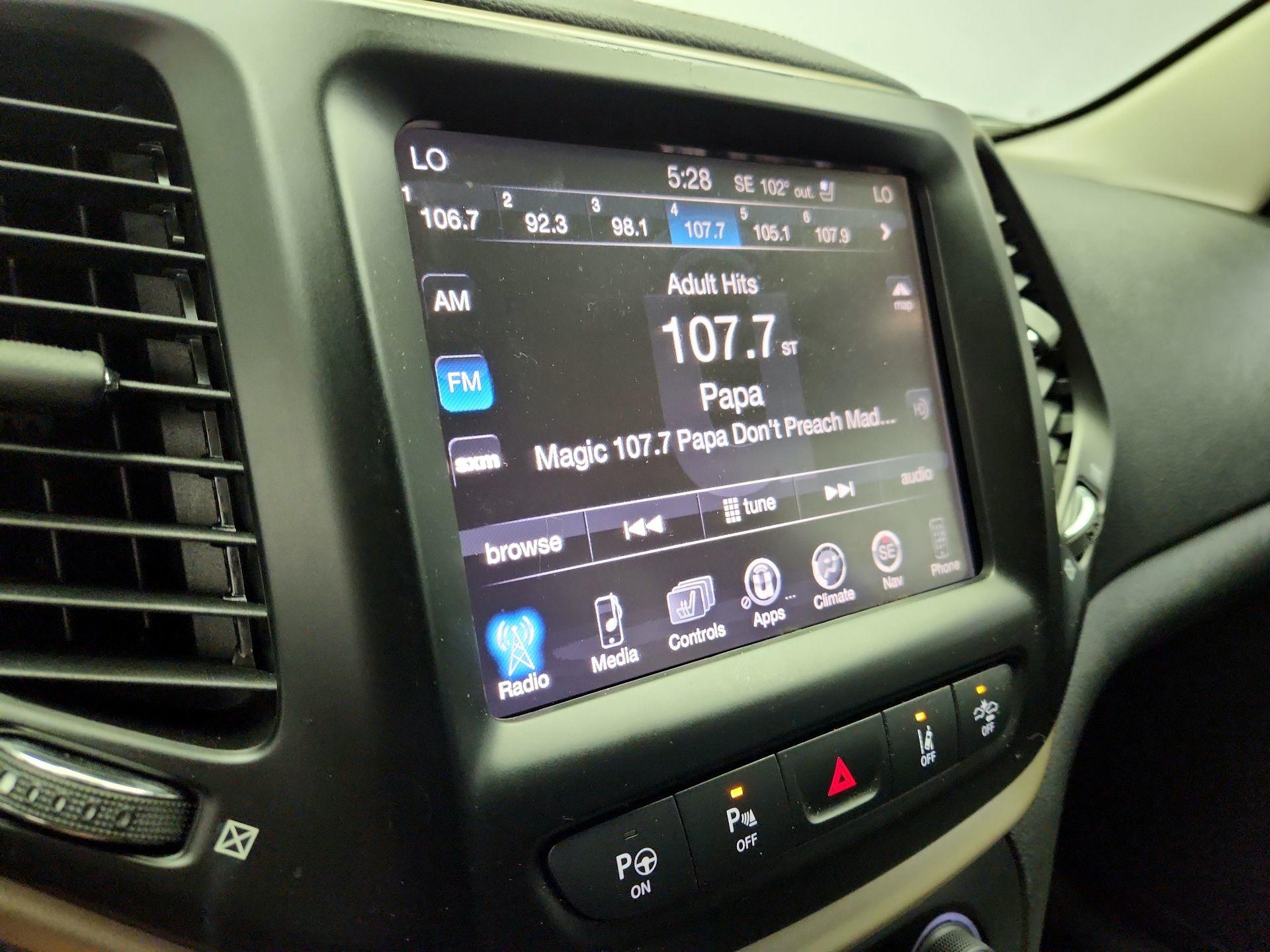 Thumbnail: 2014 Jeep Cherokee - 16