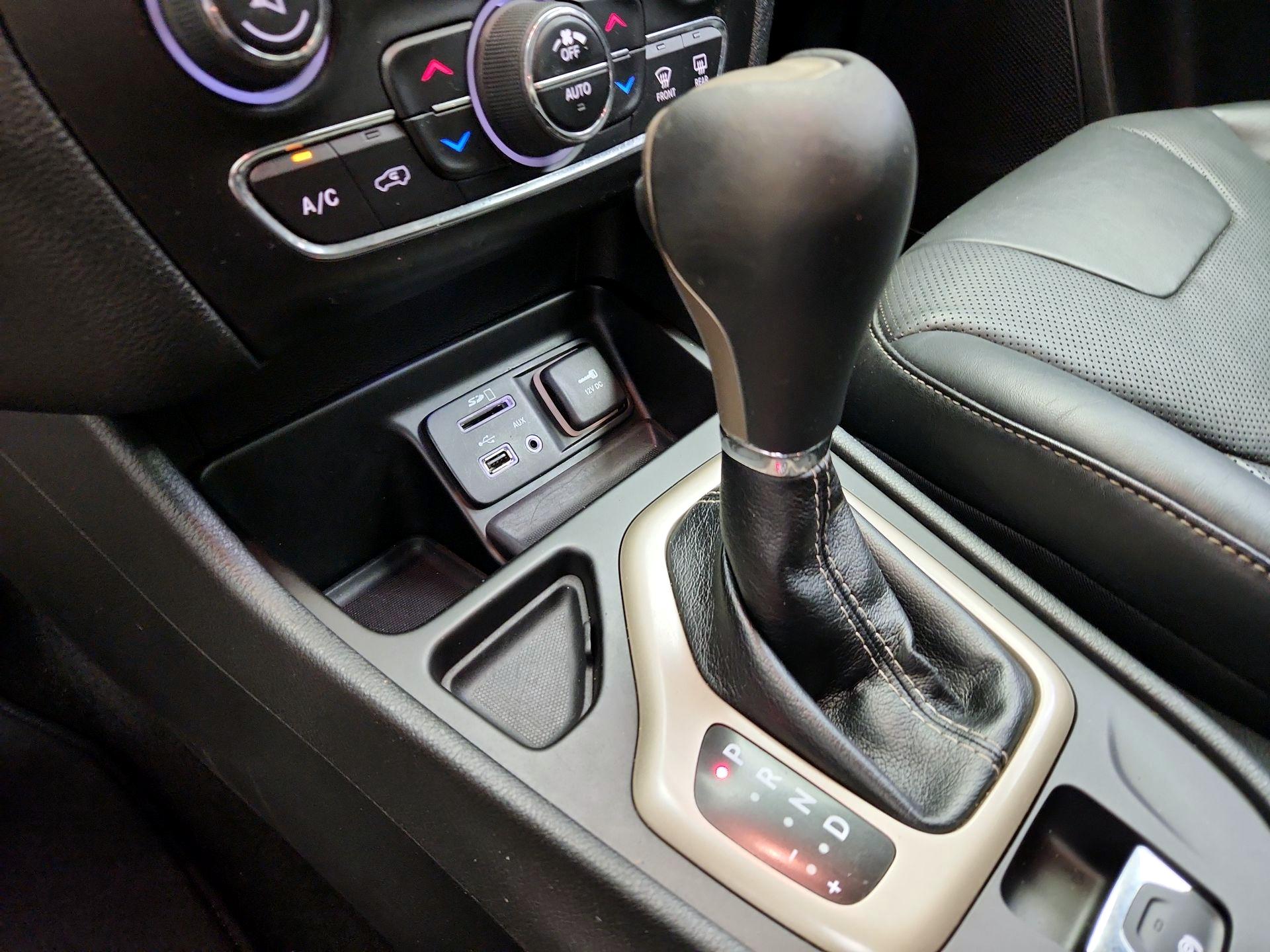 Thumbnail: 2014 Jeep Cherokee - 18