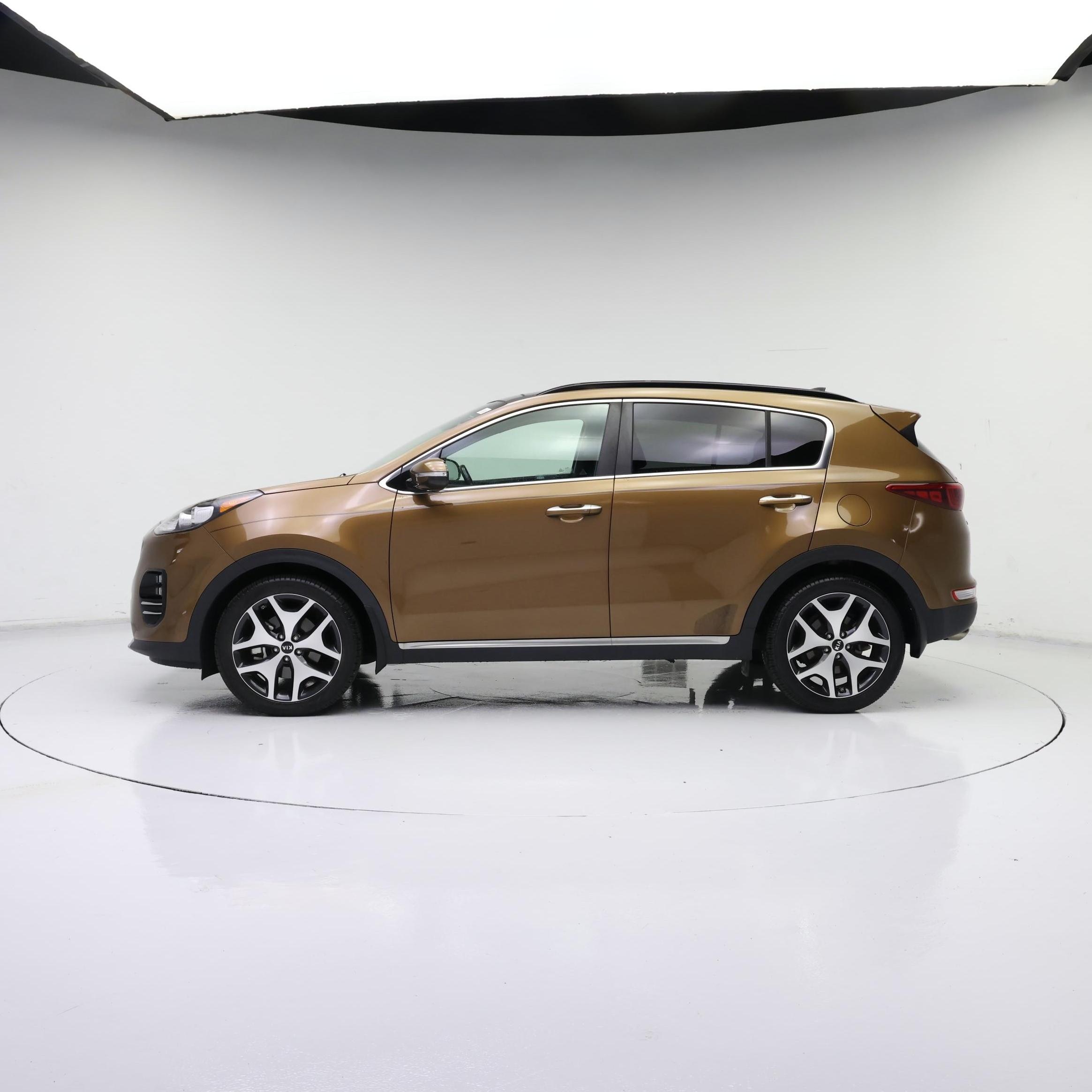 Thumbnail: 2018 Kia Sportage - 3