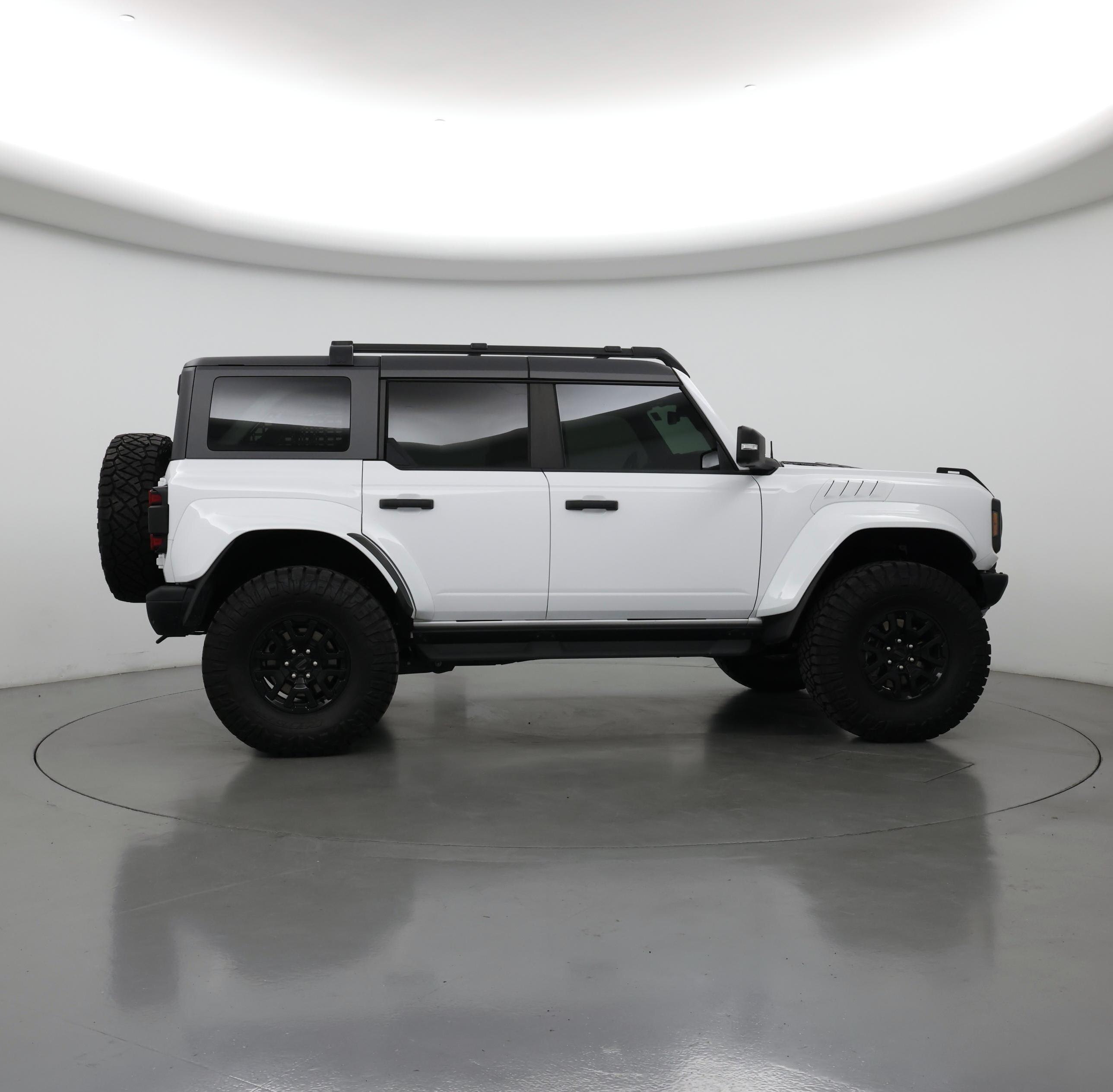 Thumbnail: 2024 Ford Bronco - 7