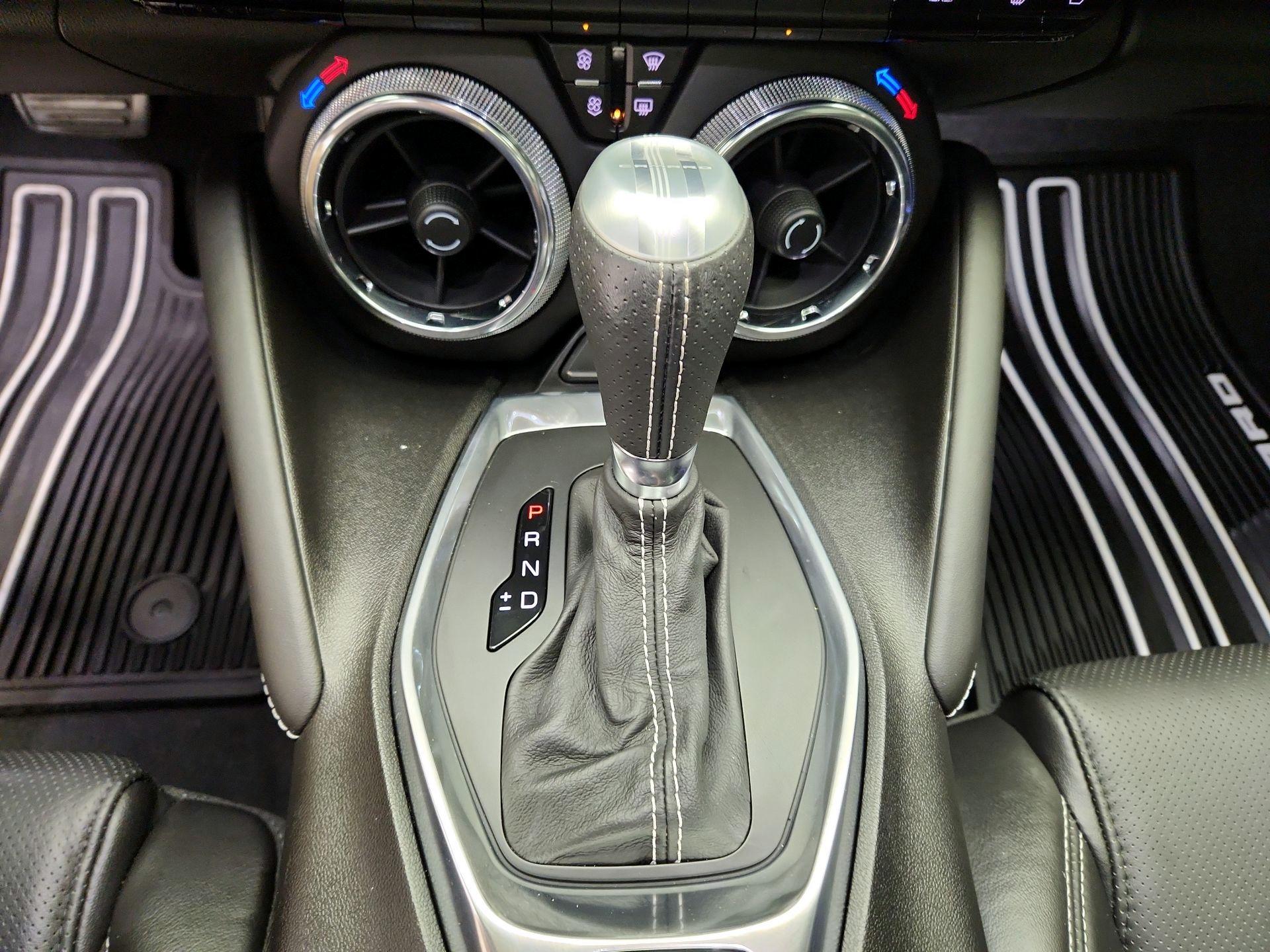 Thumbnail: 2017 Chevrolet Camaro - 18