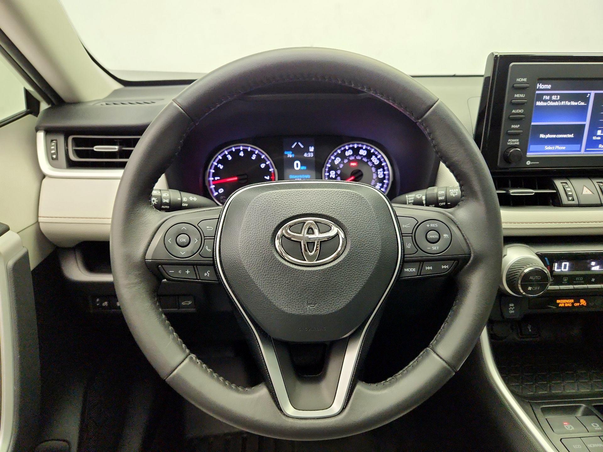 Thumbnail: 2021 Toyota RAV4 - 10