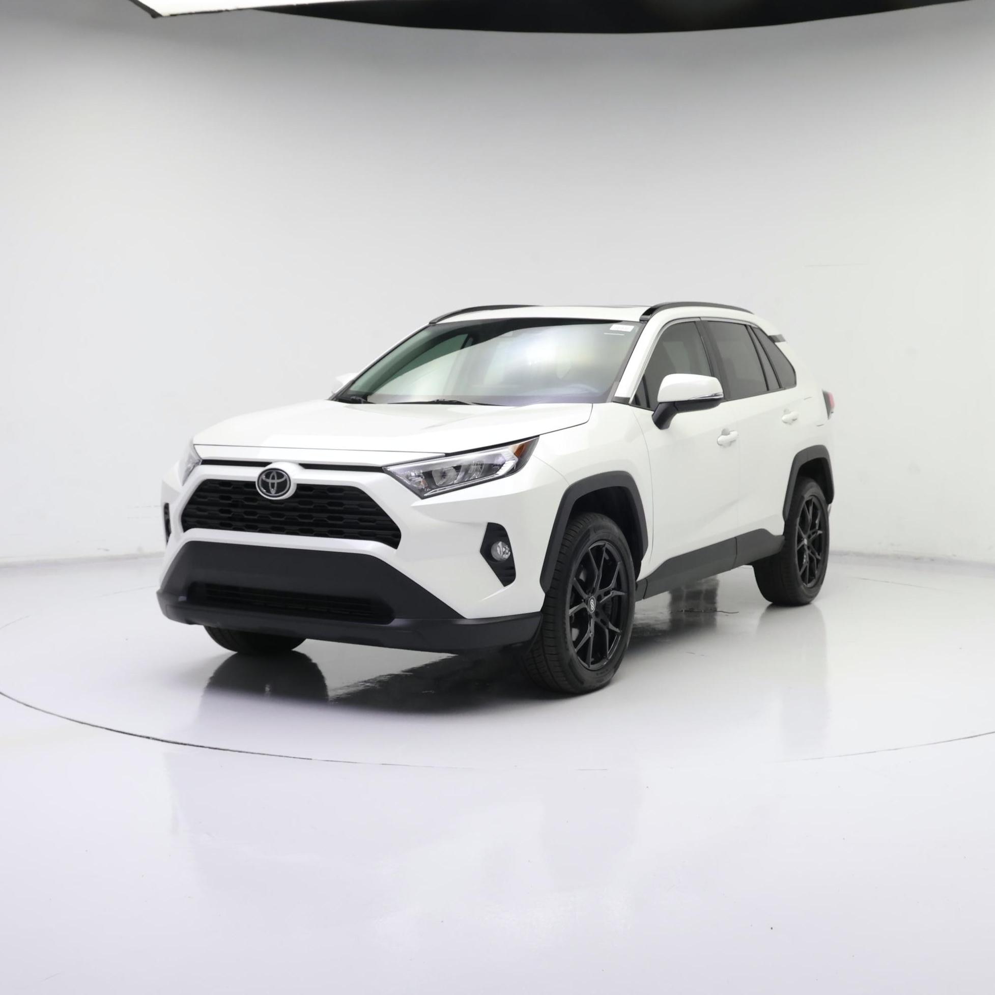 Thumbnail: 2021 Toyota RAV4 - 4