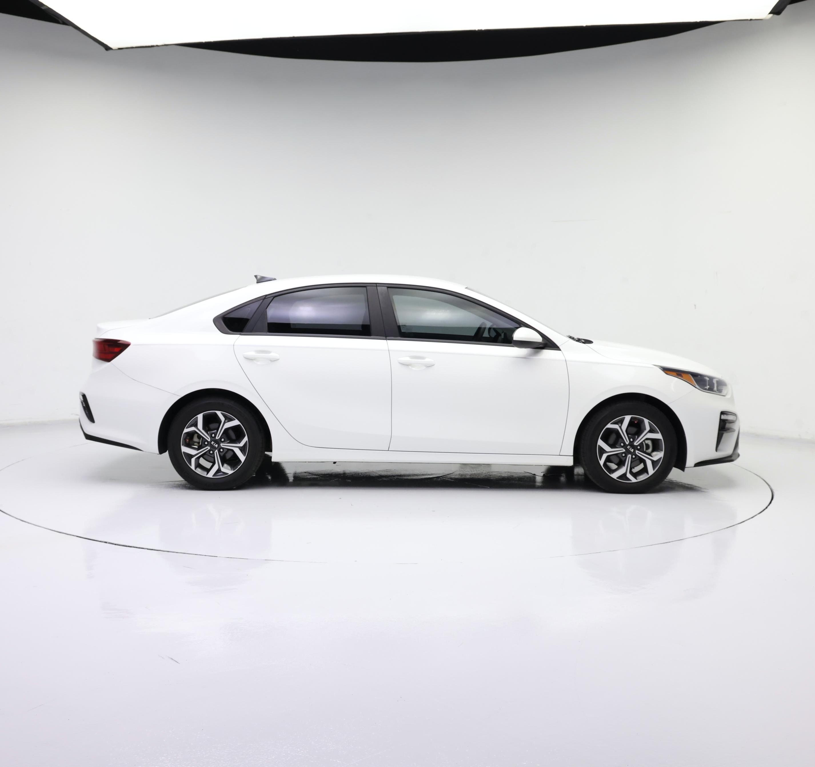 Thumbnail: 2020 Kia Forte - 7