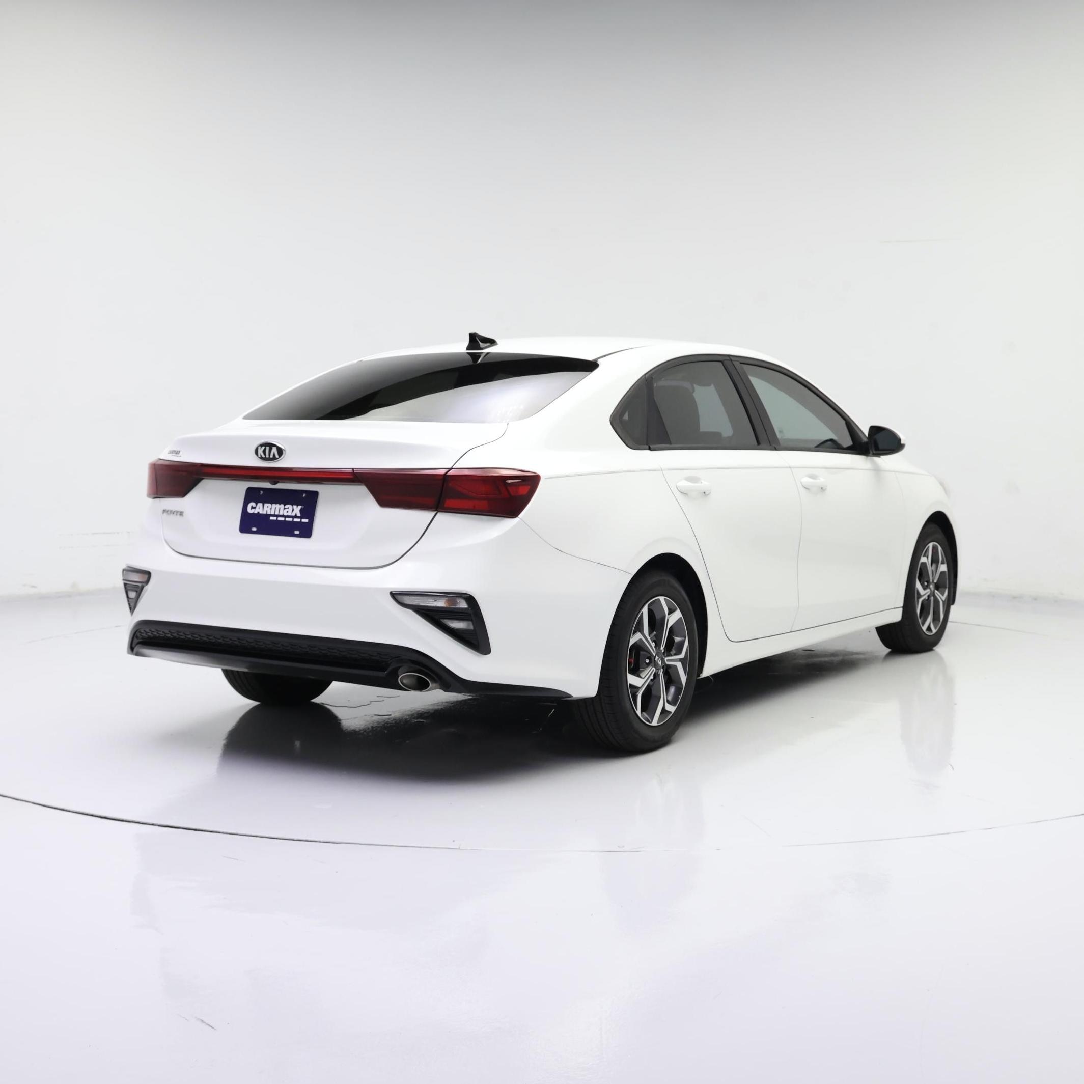 Thumbnail: 2020 Kia Forte - 8
