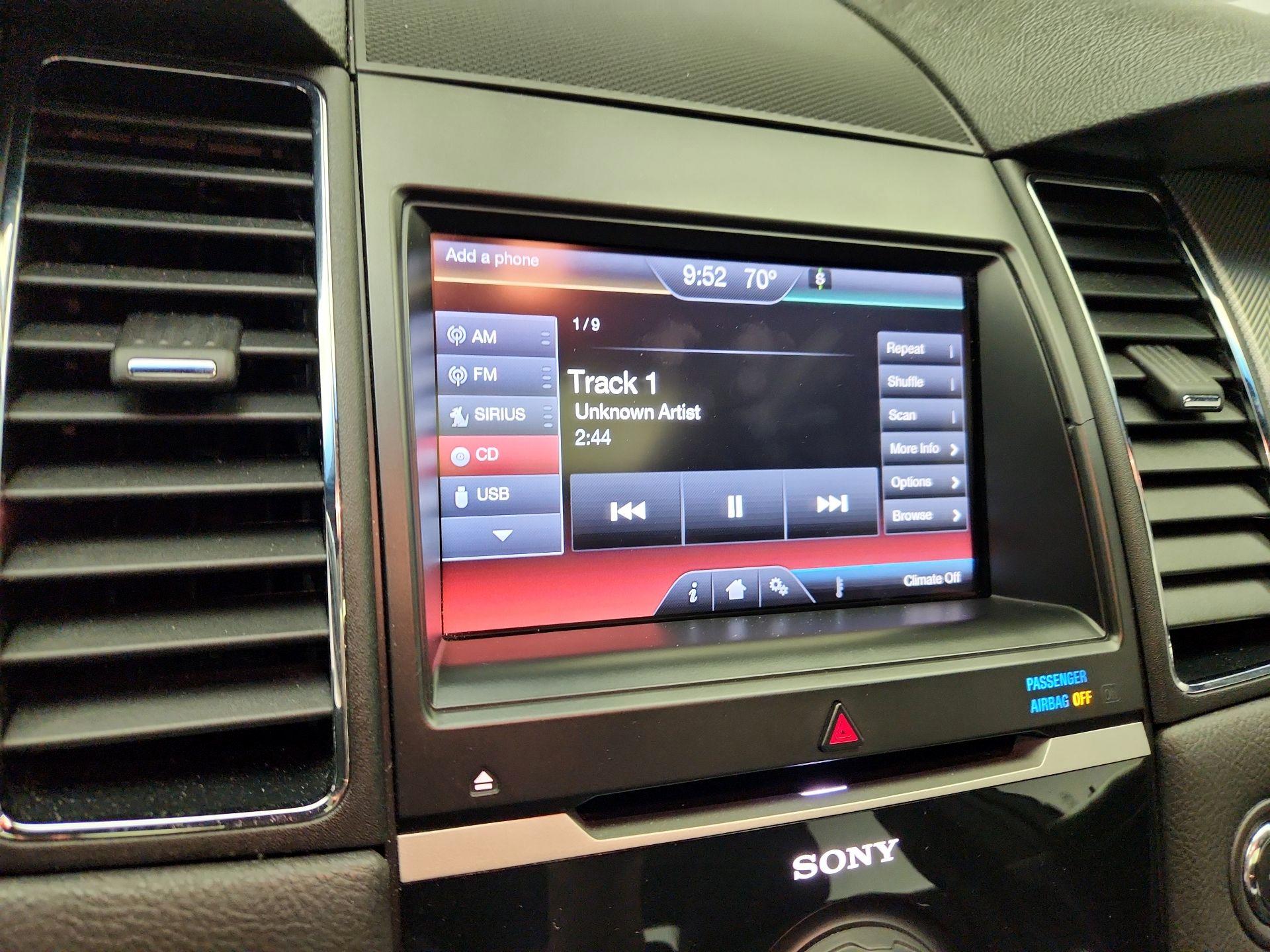 Thumbnail: 2015 Ford Taurus - 16
