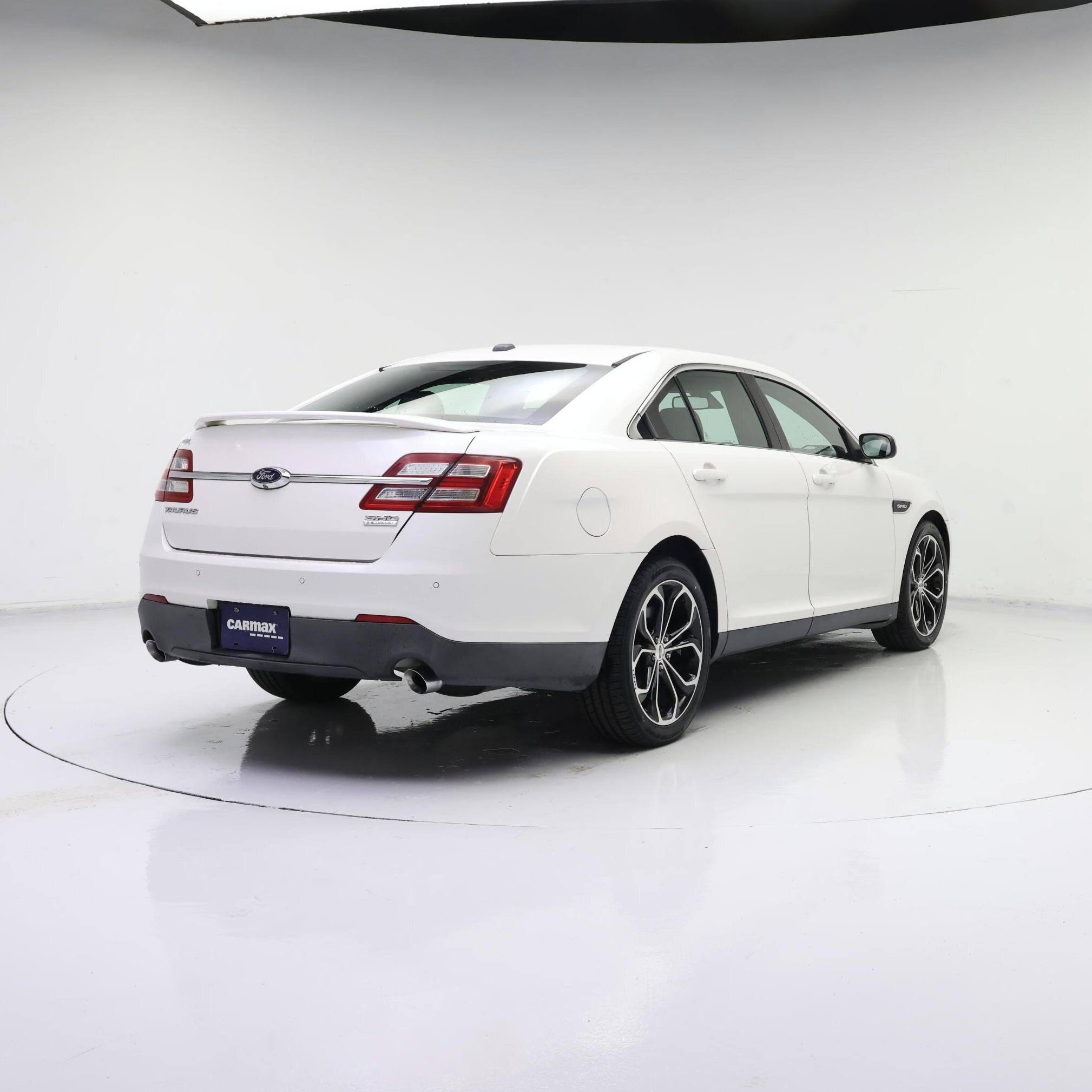 Thumbnail: 2015 Ford Taurus - 8