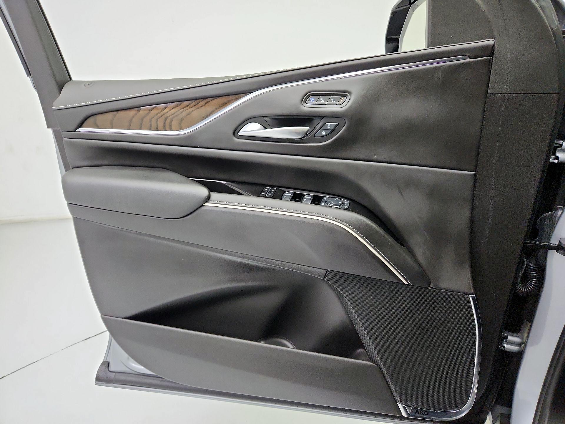 Thumbnail: 2024 Cadillac Escalade - 12