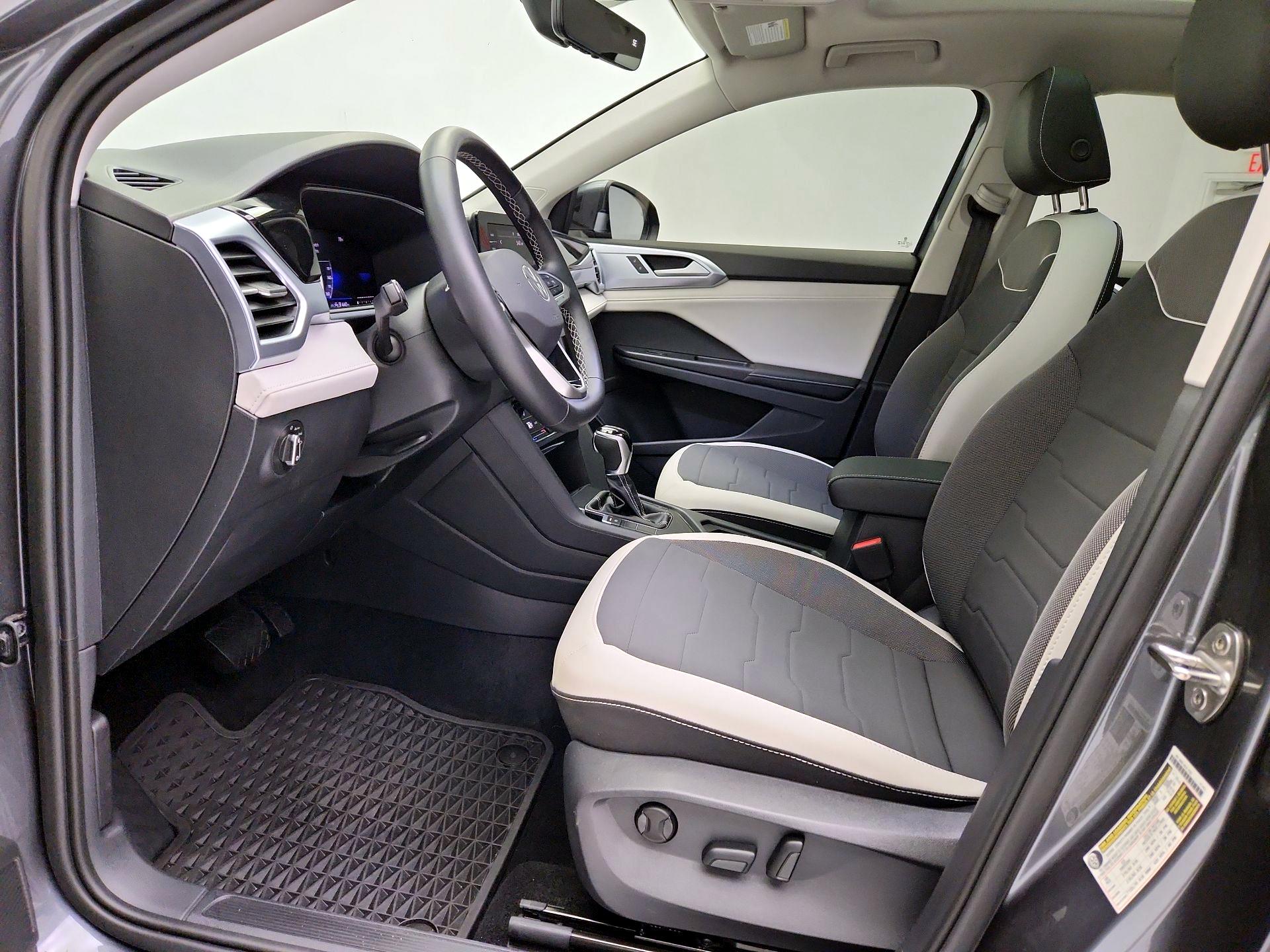 Thumbnail: 2025 Volkswagen Taos - 11