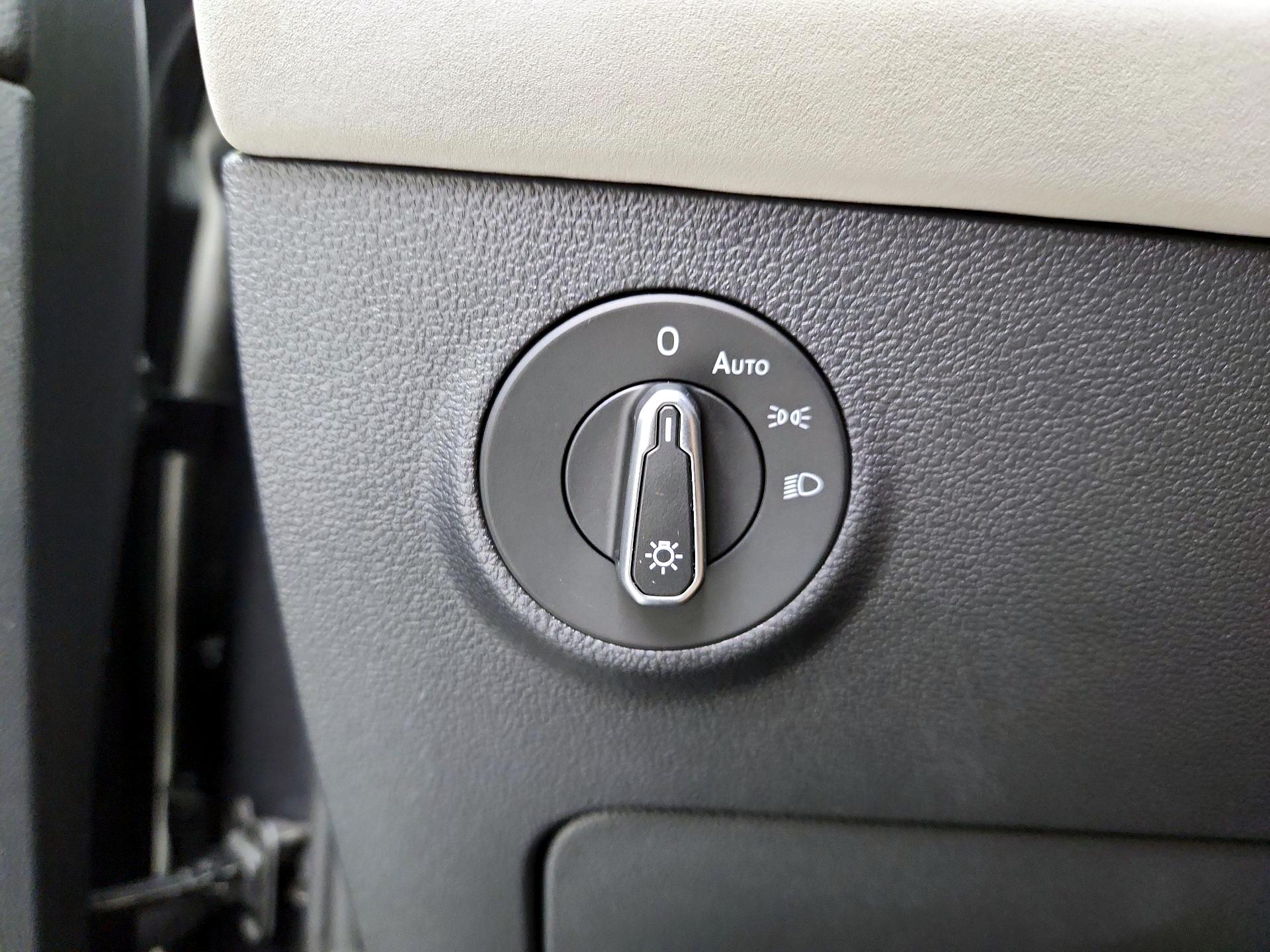 Thumbnail: 2025 Volkswagen Taos - 13