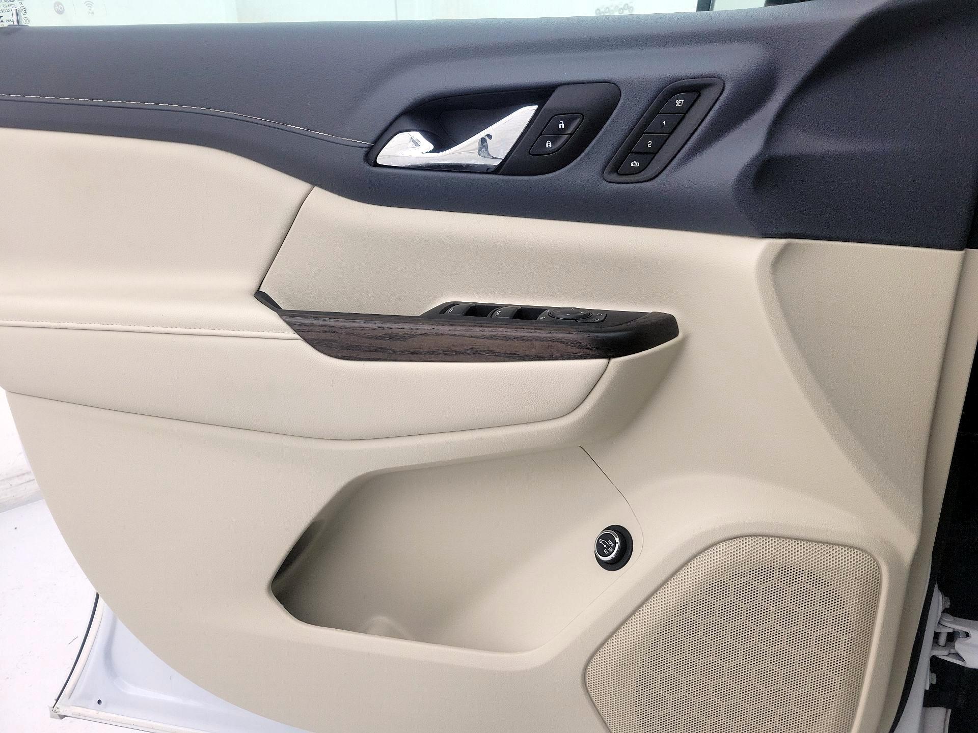 Thumbnail: 2023 GMC Acadia - 12