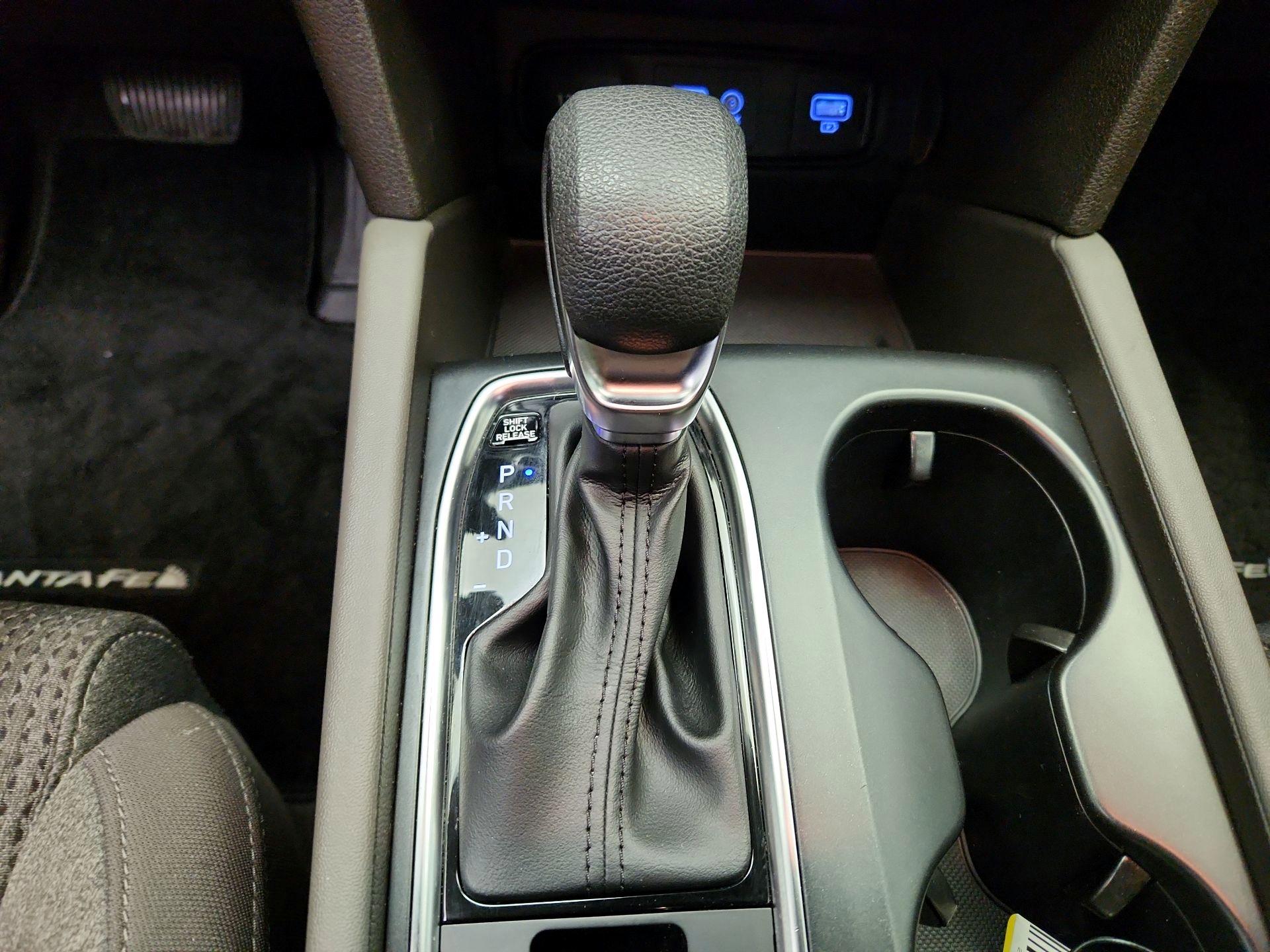 Thumbnail: 2020 Hyundai Santa Fe - 17