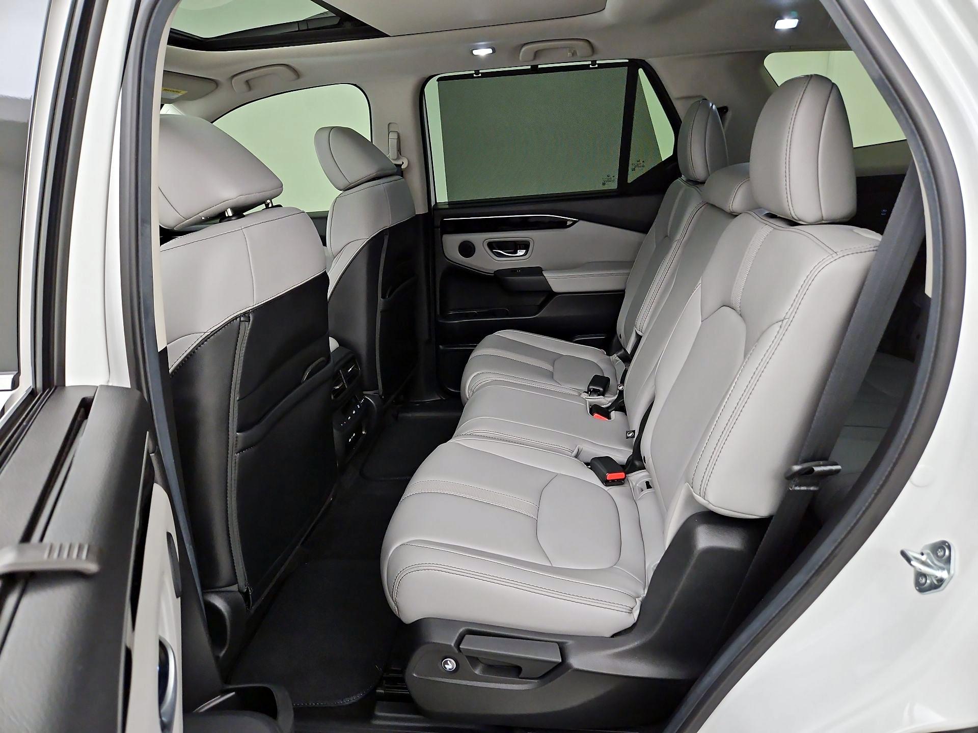 Thumbnail: 2025 Honda Pilot - 20