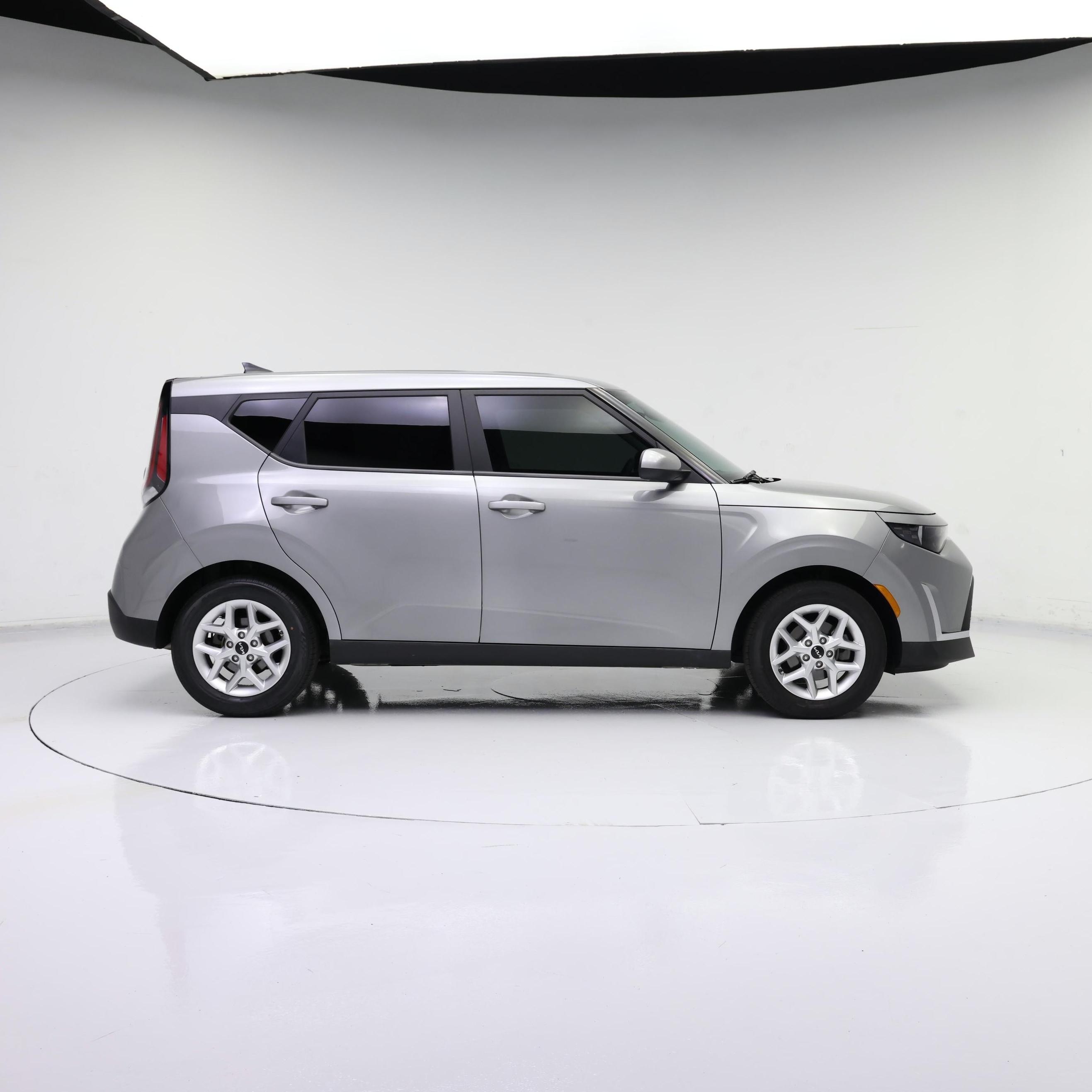 Thumbnail: 2023 Kia Soul - 7