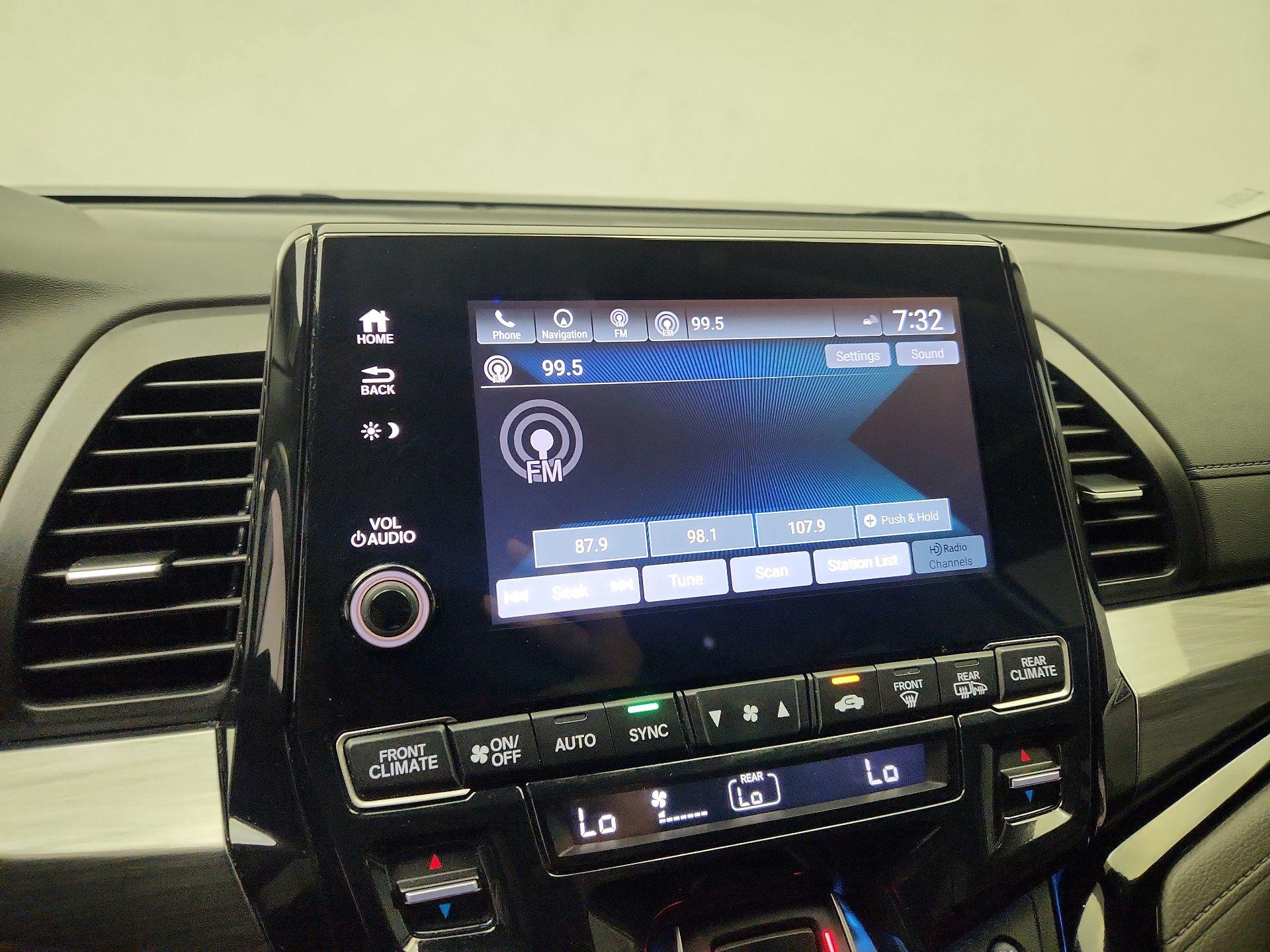 Thumbnail: 2024 Honda Odyssey - 16