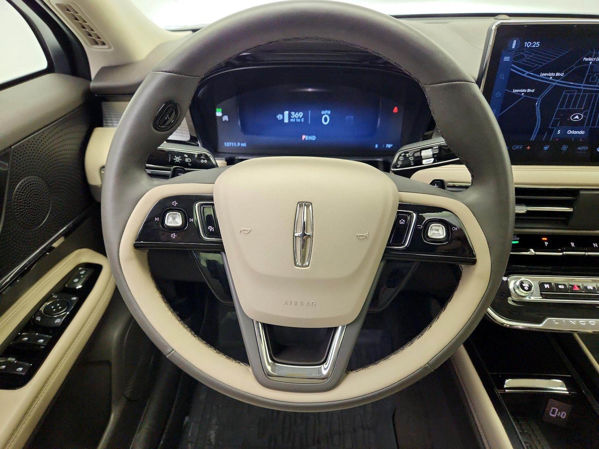 Thumbnail: 2024 Lincoln Corsair - 10
