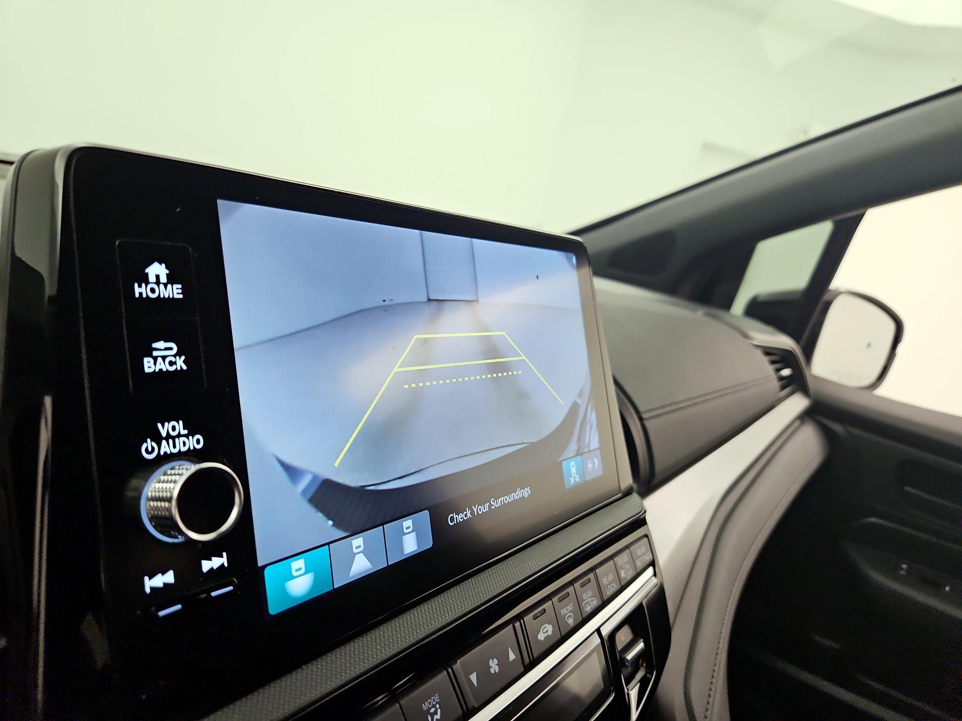 Thumbnail: 2025 Honda Odyssey - 14