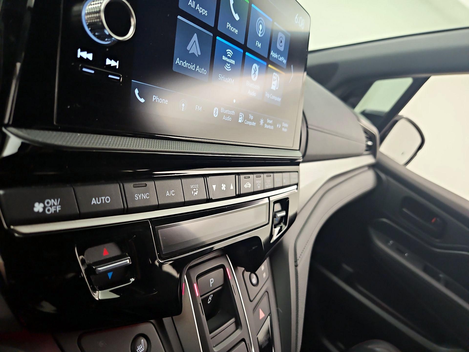 Thumbnail: 2025 Honda Odyssey - 16