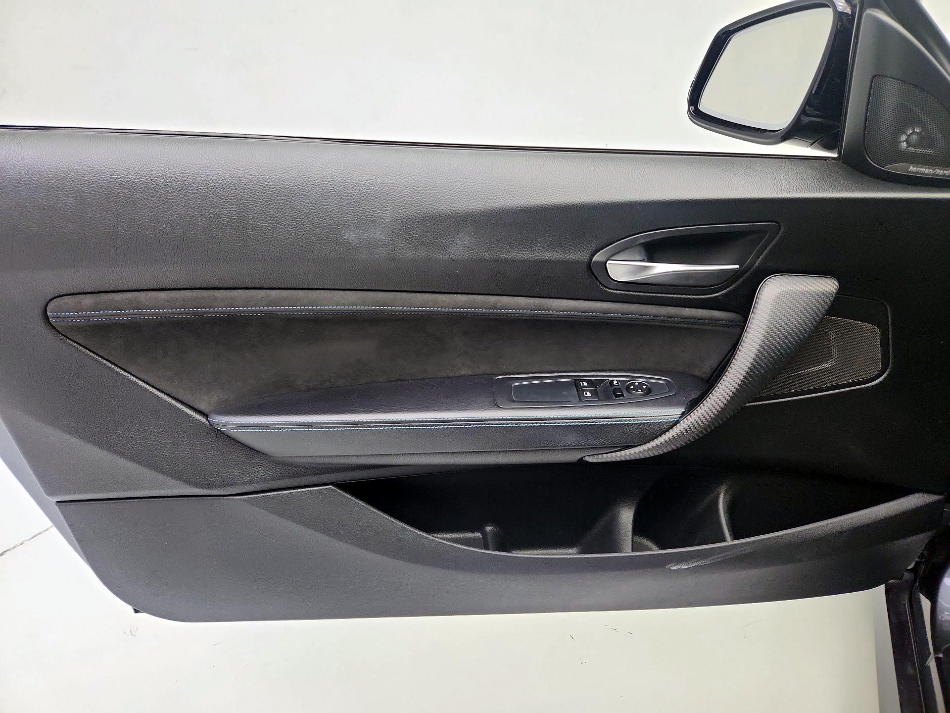 Thumbnail: 2017 BMW M2 - 12