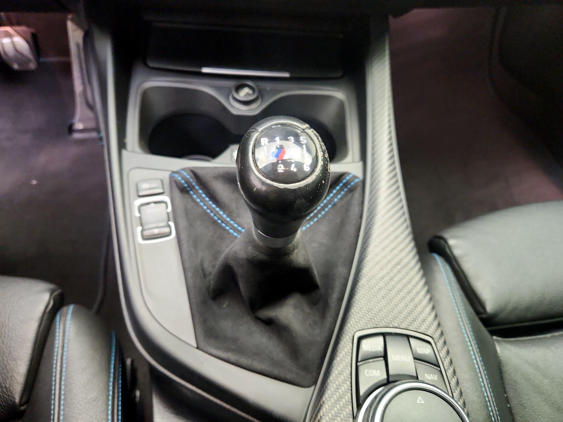 Thumbnail: 2017 BMW M2 - 17