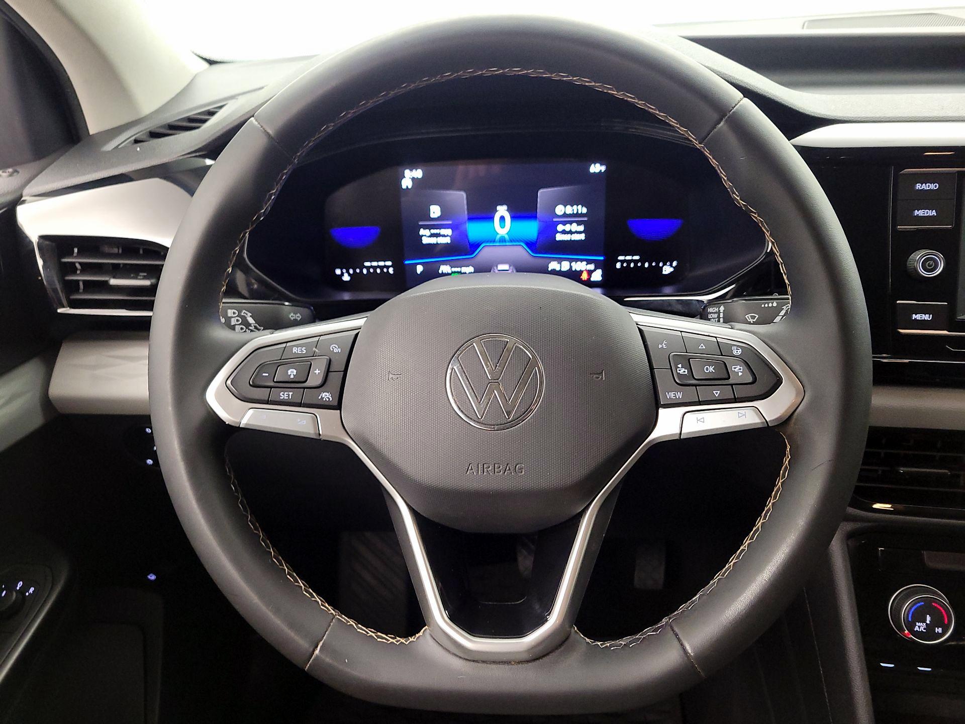 Thumbnail: 2023 Volkswagen Taos - 10